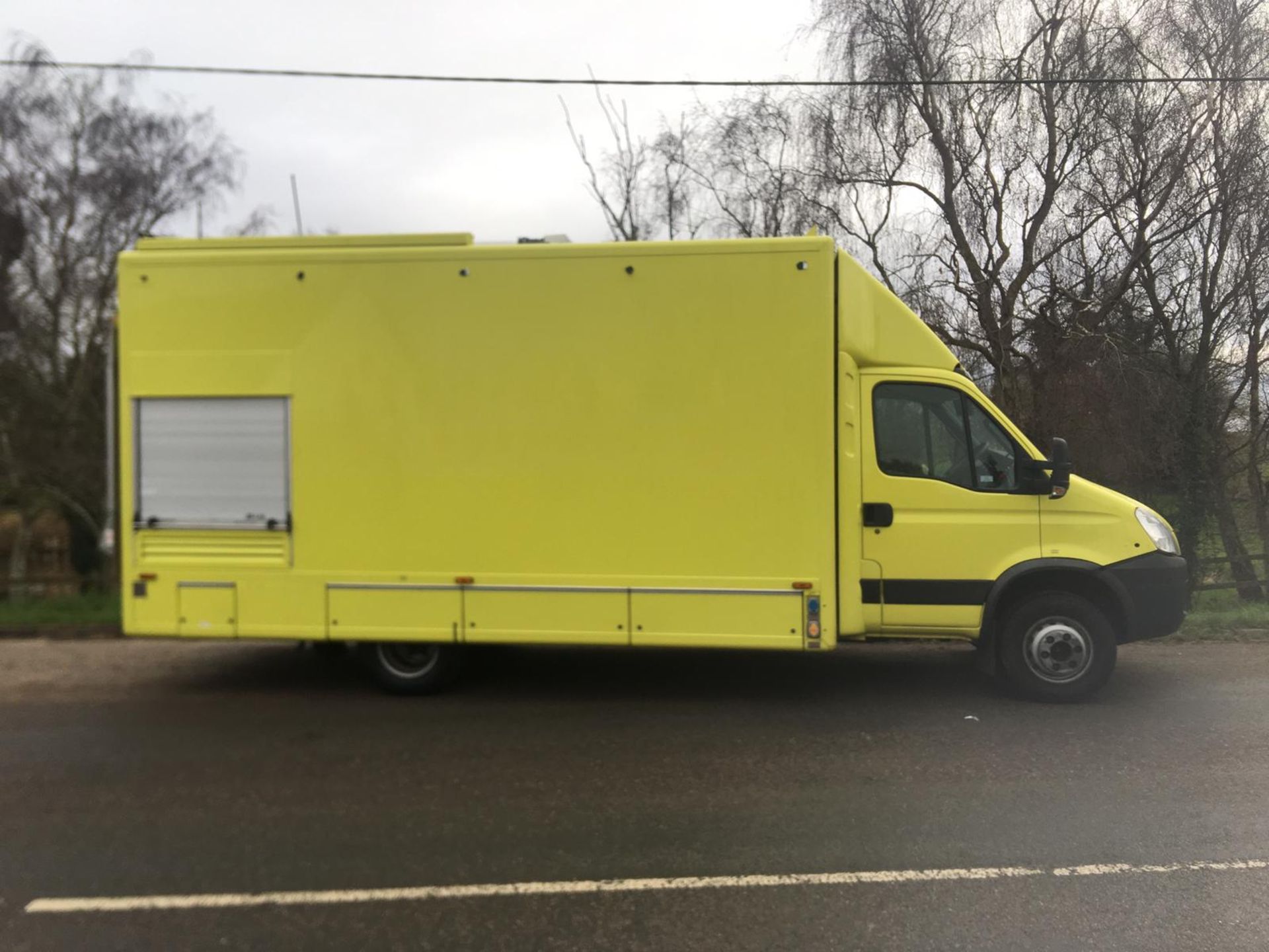 2009 IVECO DAILY 65C18 3.0 AMBULANCE **LOW MILEAGE** - Image 4 of 41