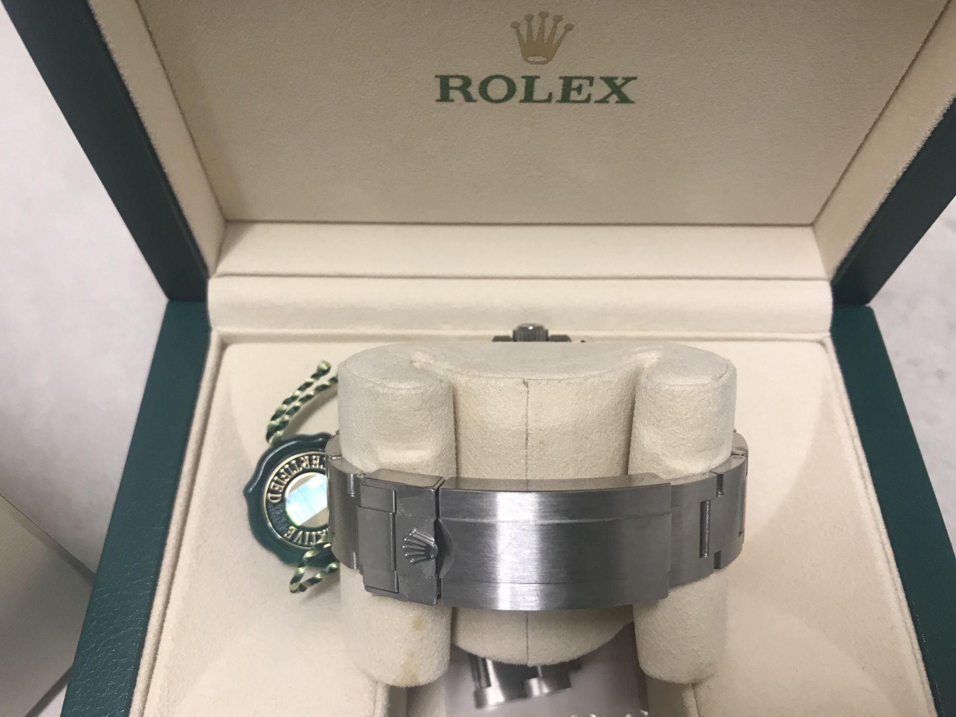 2017 ROLEX SUBMARINER DATE WATCH OYSTERSTEEL 40MM **HULK** - Image 6 of 10