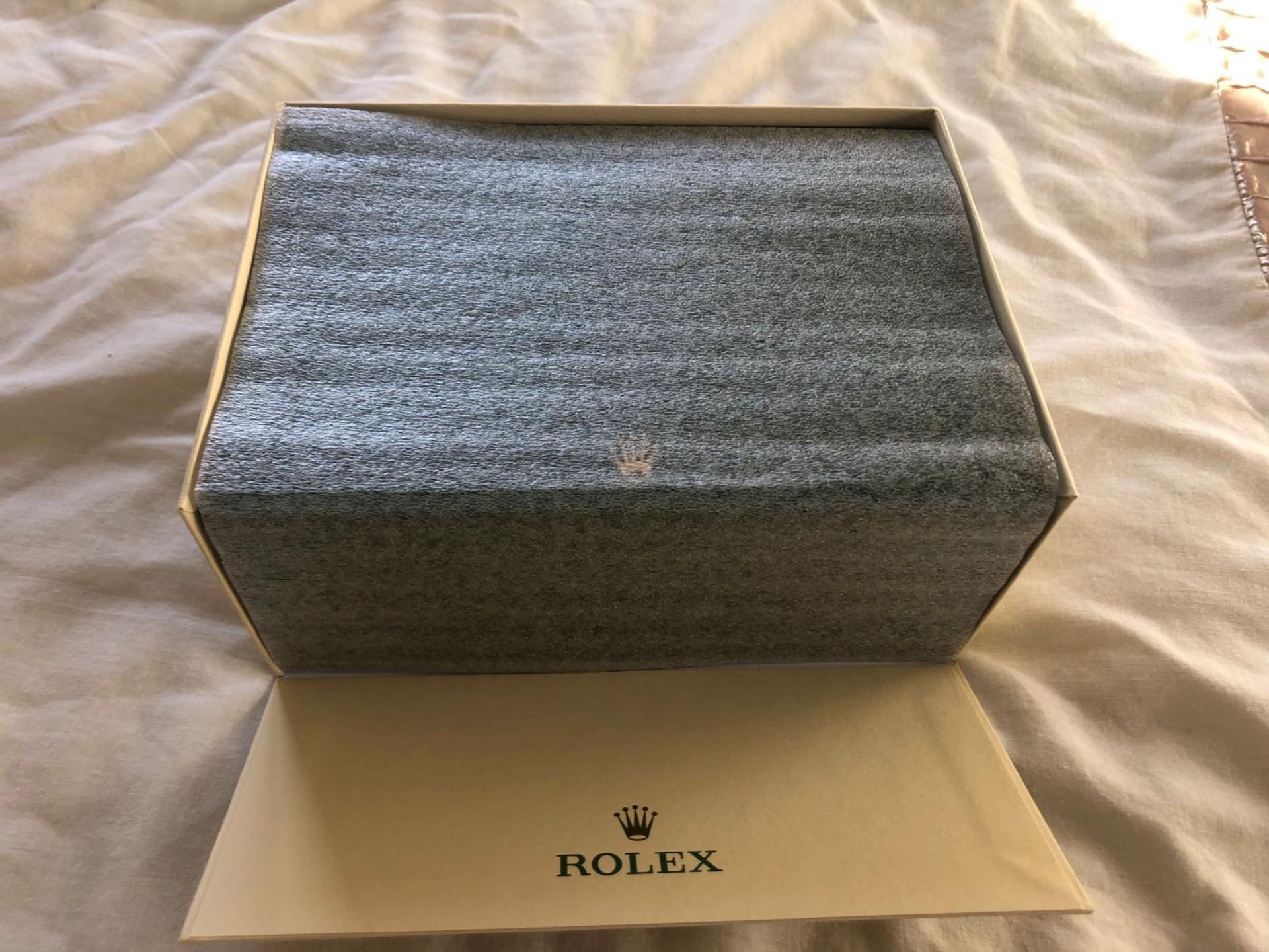 2018 ROLEX SUBMARINER OYSTERSTEEL AND YELLOW GOLD WATCH 40MM - Image 9 of 13