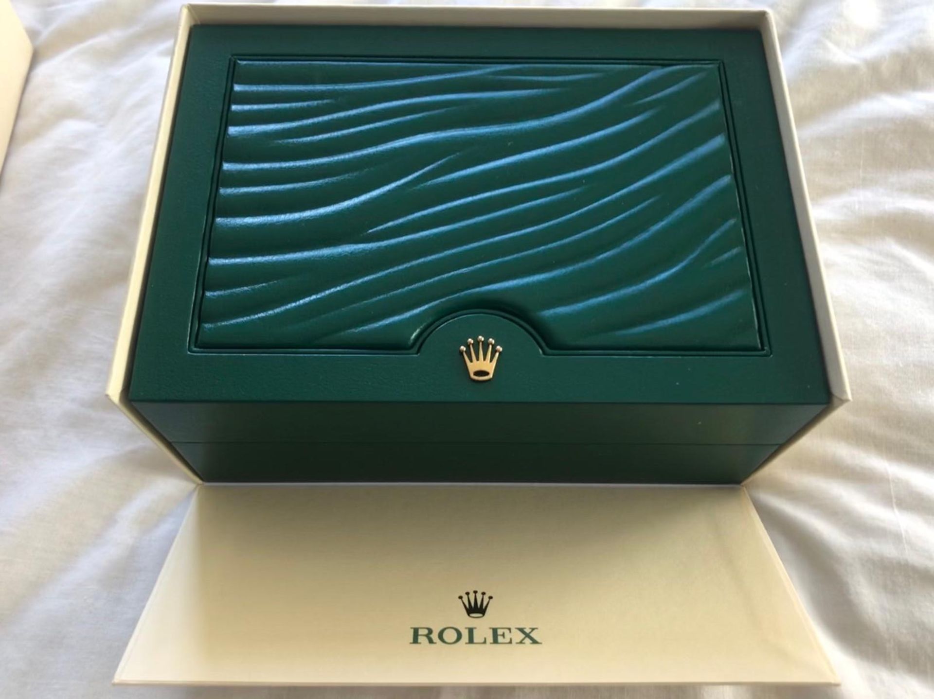 2018 ROLEX SUBMARINER OYSTERSTEEL AND YELLOW GOLD WATCH 40MM - Image 10 of 13