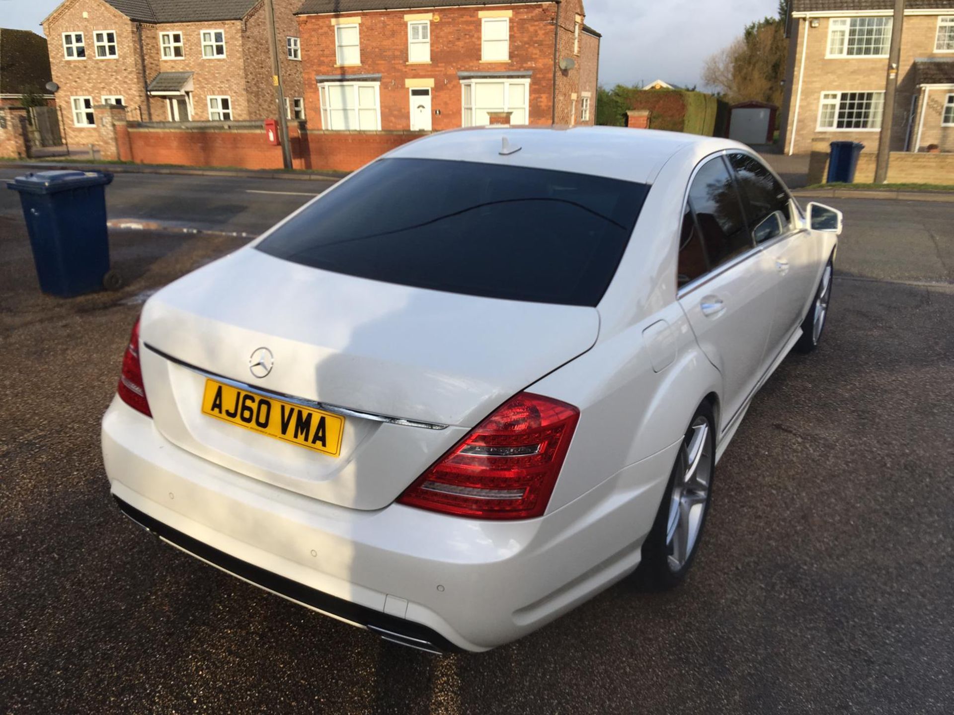 2010 MERCEDES BENZ S350 CDI AMG **PEARL WHITE**ONE OWNER FROM NEW** - Image 7 of 32