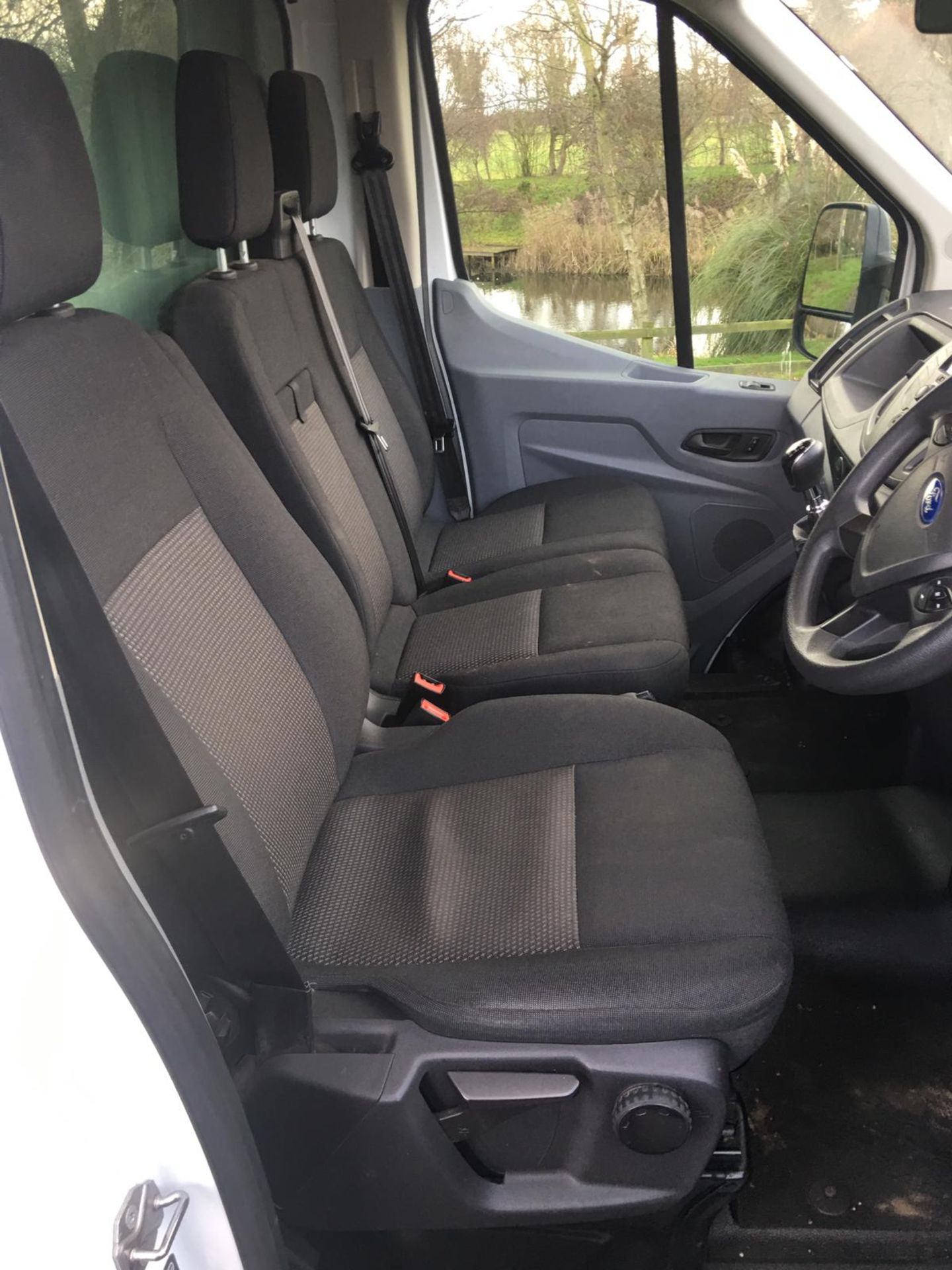 2016 FORD TRANSIT 350 LUTON VAN **LOW MILEAGE** - Image 9 of 15