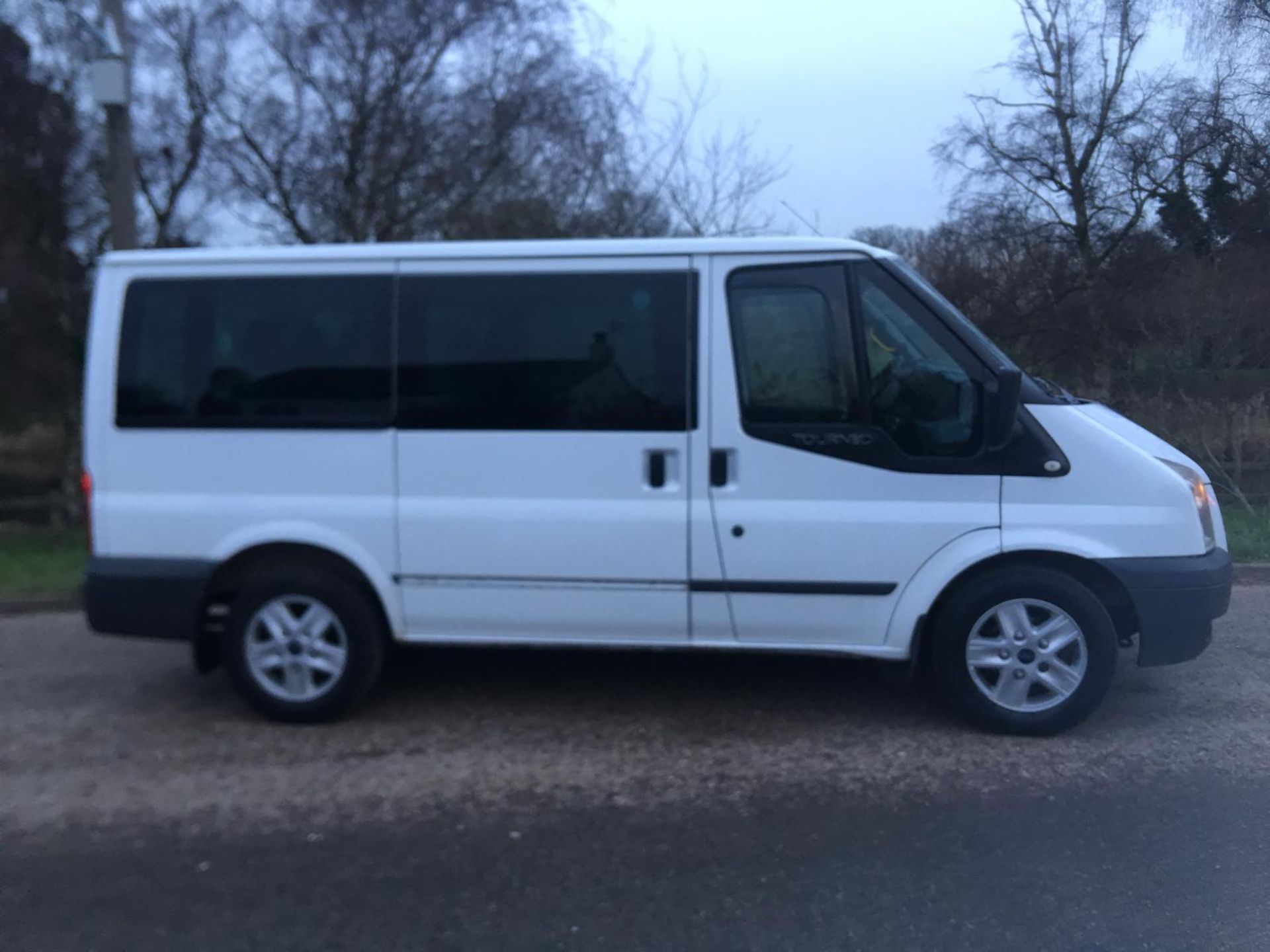 2010 FORD TRANSIT 140 T280S LTD TOUR **MINI BUS** - Image 4 of 21