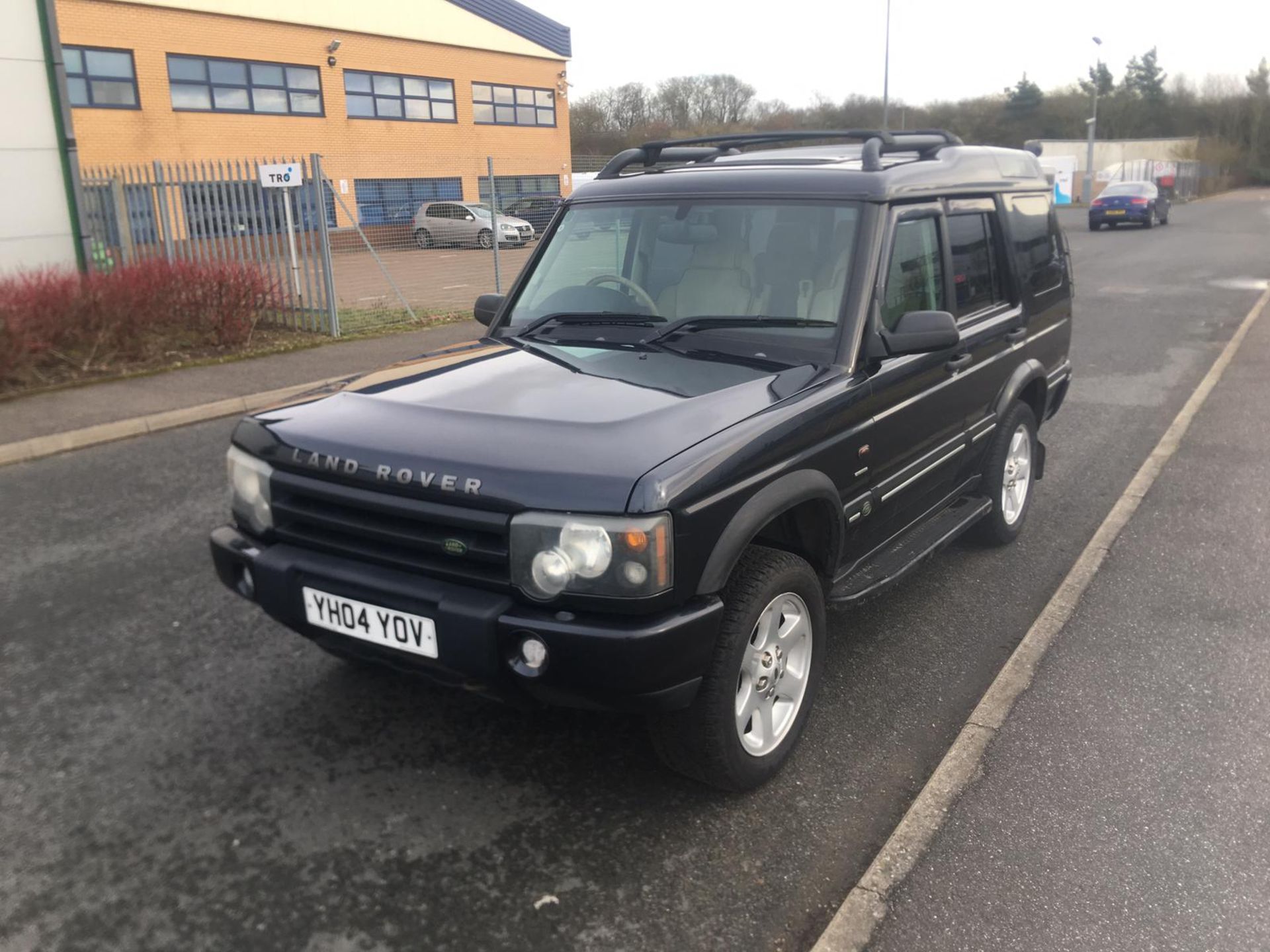 2004 LANR ROVER DISCOVERY ES PREMIUM TD5 AUTO **7 SEATER** - Image 3 of 22