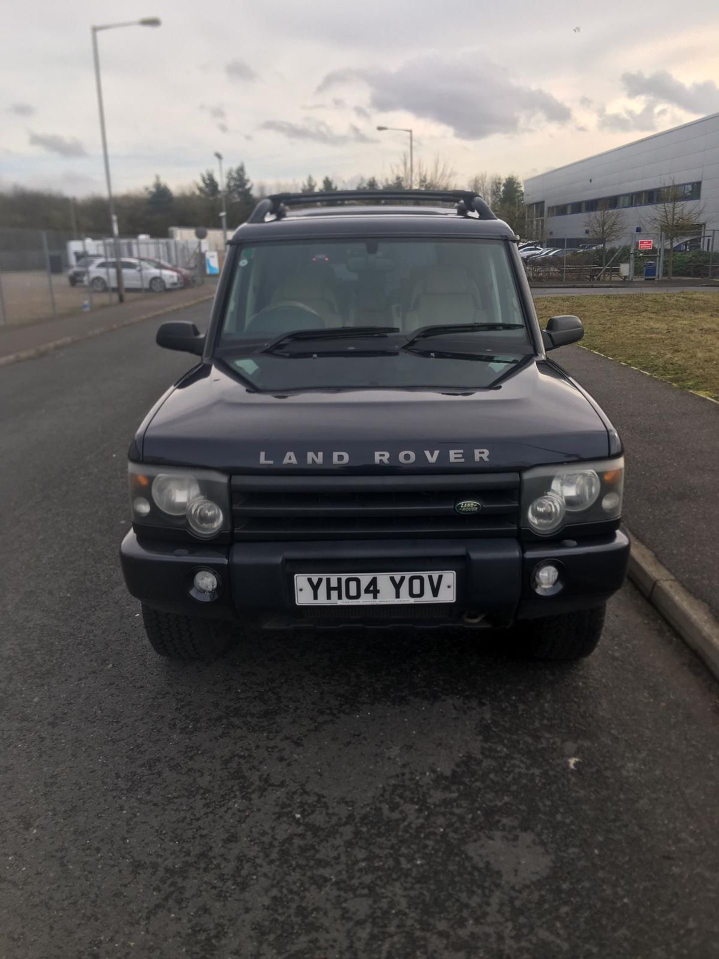 2004 LANR ROVER DISCOVERY ES PREMIUM TD5 AUTO **7 SEATER** - Image 2 of 22