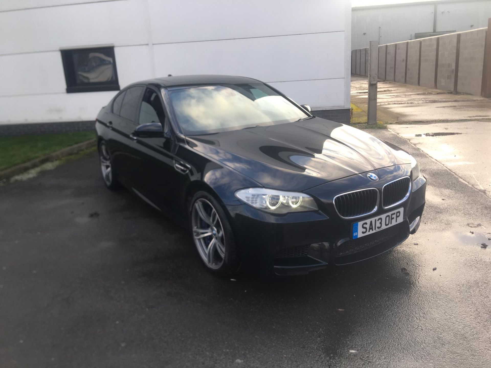 2013 BMW M5 4.0 4DR SALOOON **HEADS UP DISPLAY**