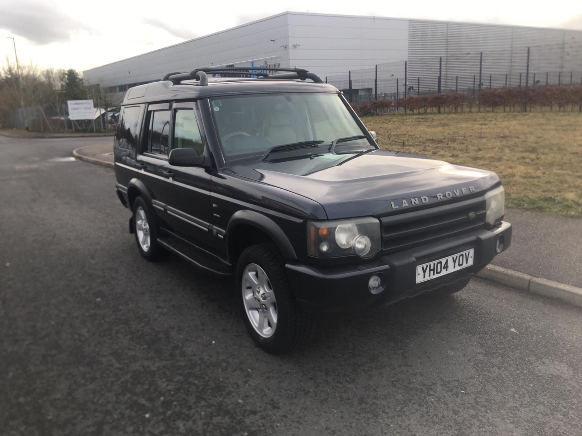 2004 LANR ROVER DISCOVERY ES PREMIUM TD5 AUTO **7 SEATER**