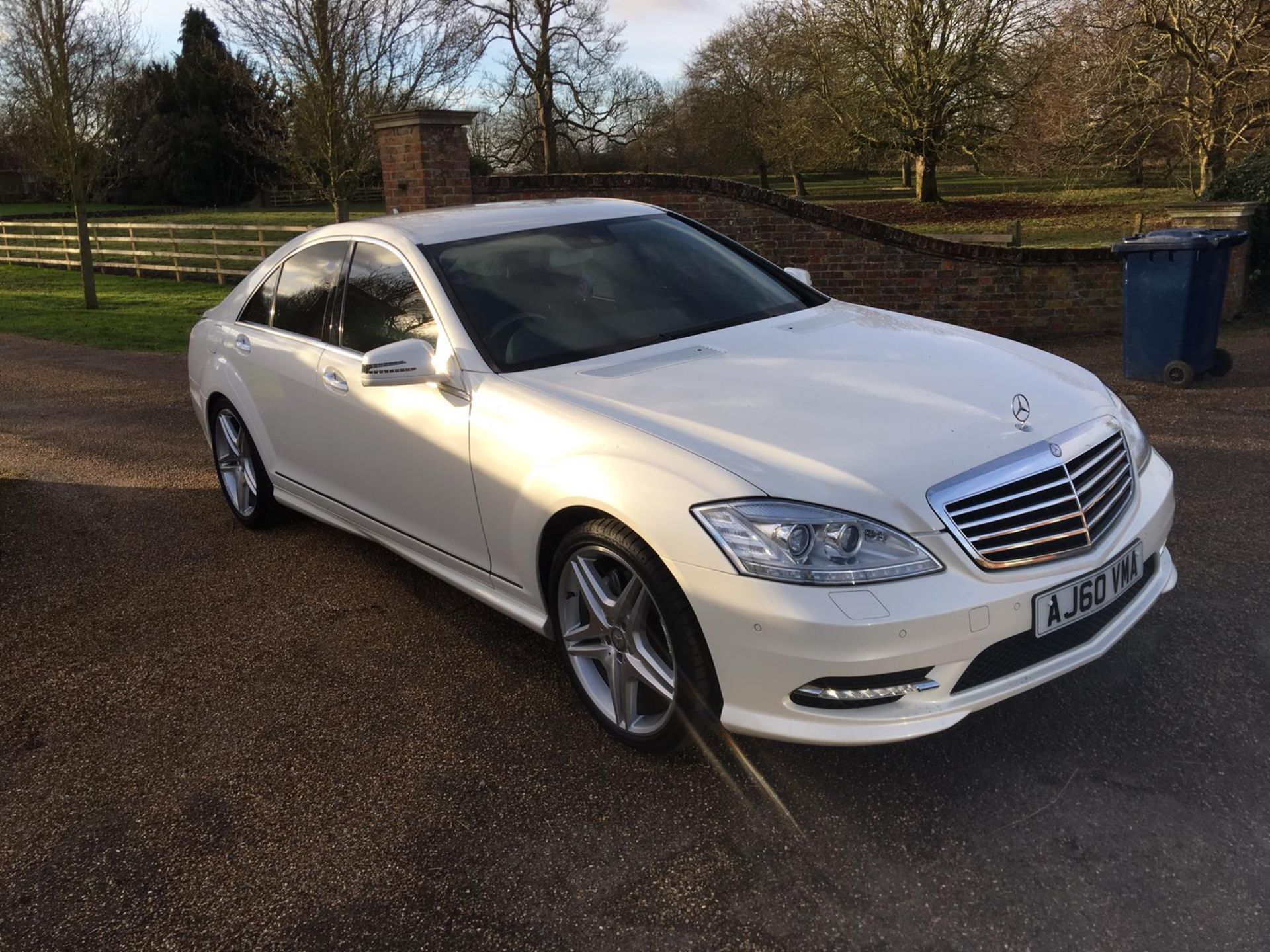 2010 MERCEDES BENZ S350 CDI AMG **PEARL WHITE**ONE OWNER FROM NEW**