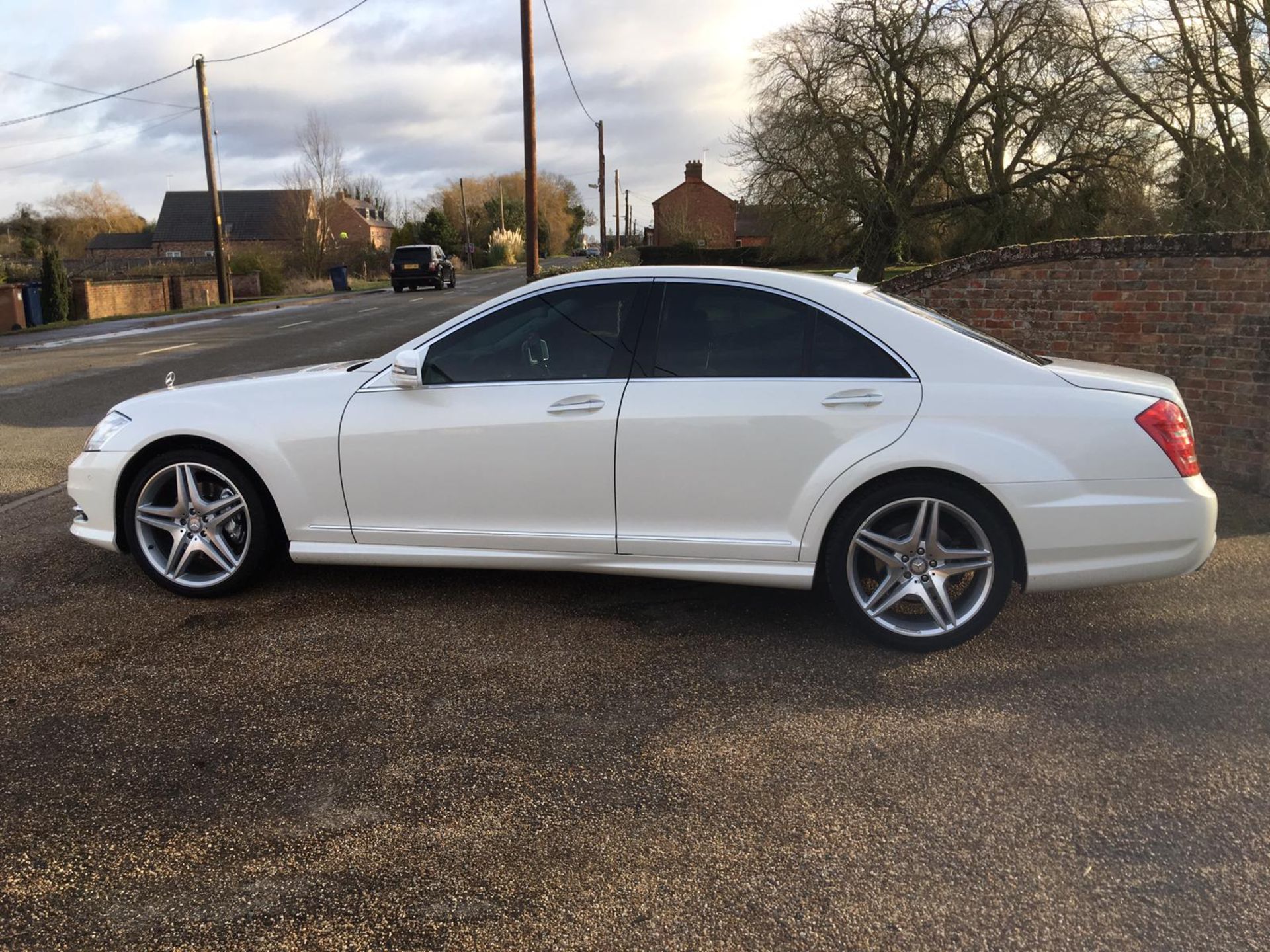 2010 MERCEDES BENZ S350 CDI AMG **PEARL WHITE**ONE OWNER FROM NEW** - Image 6 of 32