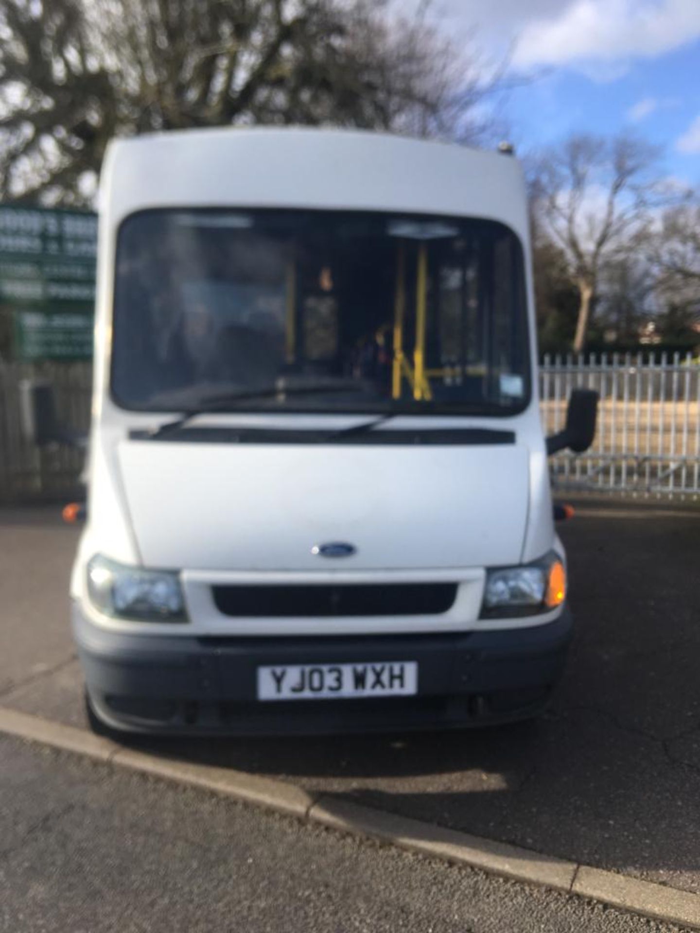 2003 FORD TRANSIT 350 MINIBUS **17 SEATER**WHEEL CHAIR ACCESS** - Image 2 of 31