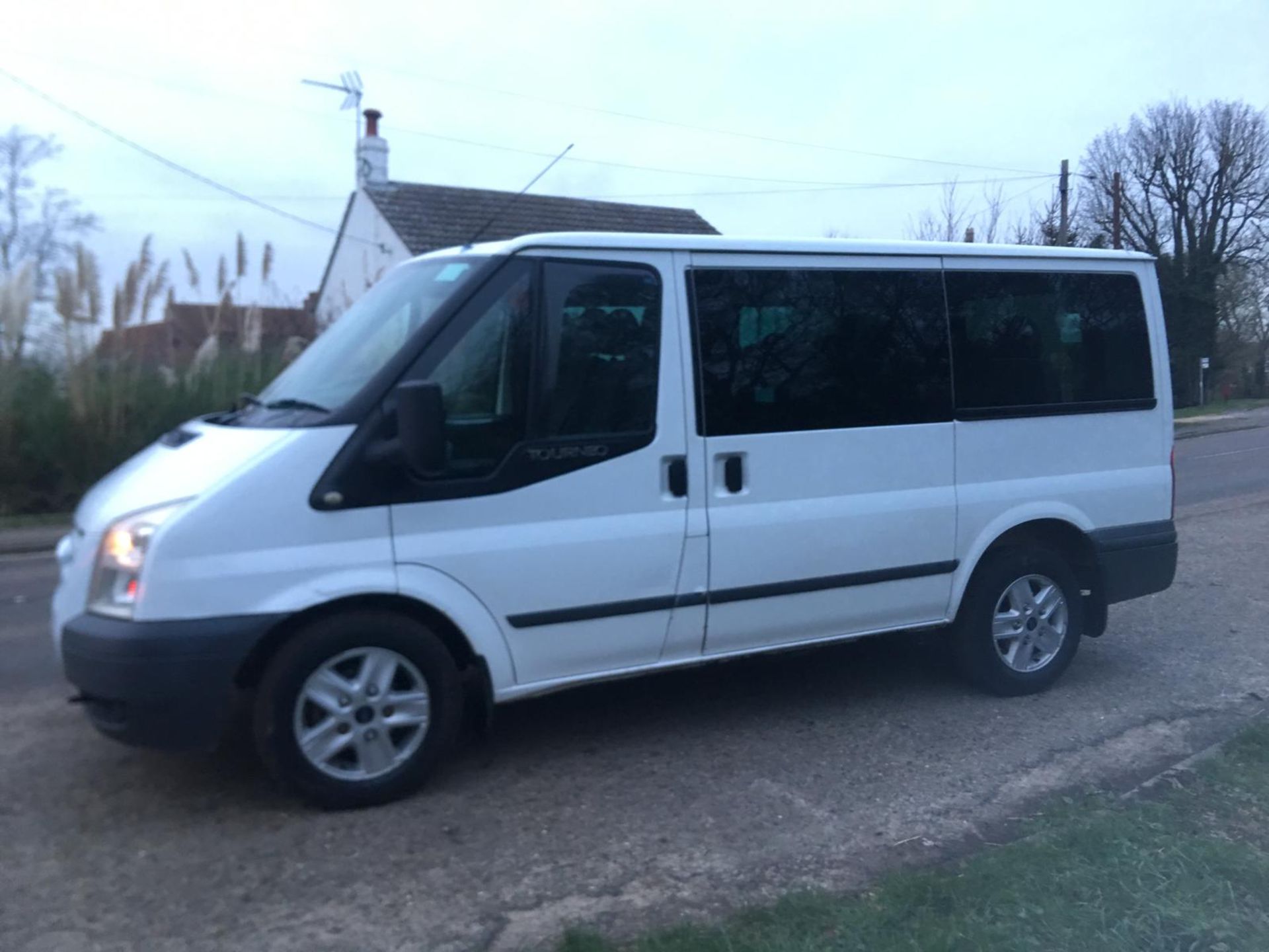 2010 FORD TRANSIT 140 T280S LTD TOUR **MINI BUS** - Image 7 of 21