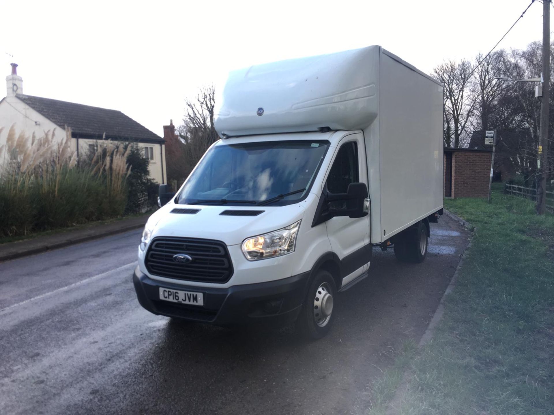 2016 FORD TRANSIT 350 LUTON VAN **LOW MILEAGE** - Image 3 of 15