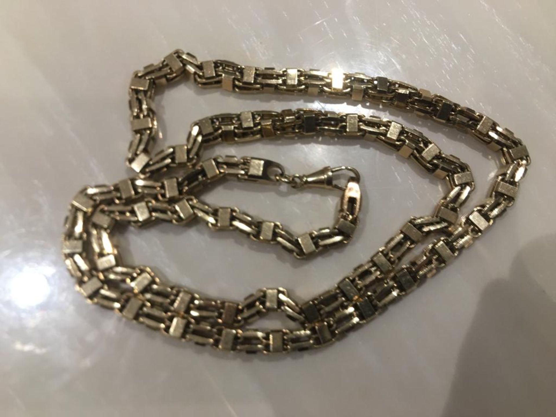 9CT SOLID GOLD CHAIN HEAVY DUTY 30 INCHES **202.6 GRAMS** - Image 4 of 5