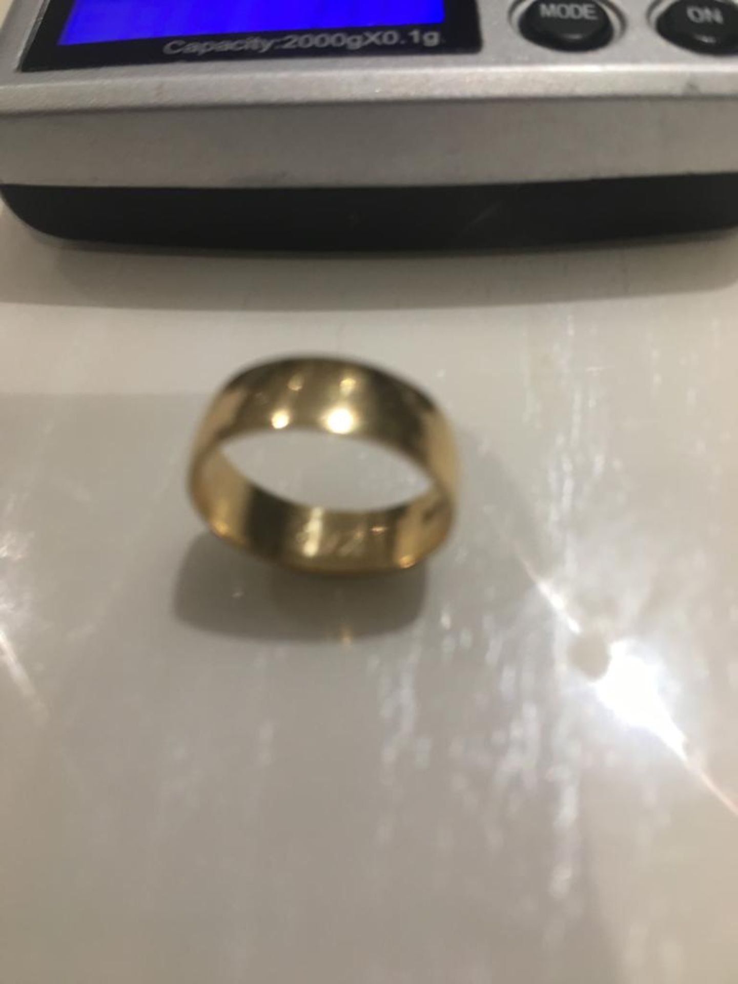 18CT SOLID GOLD WEDDING BAND RING