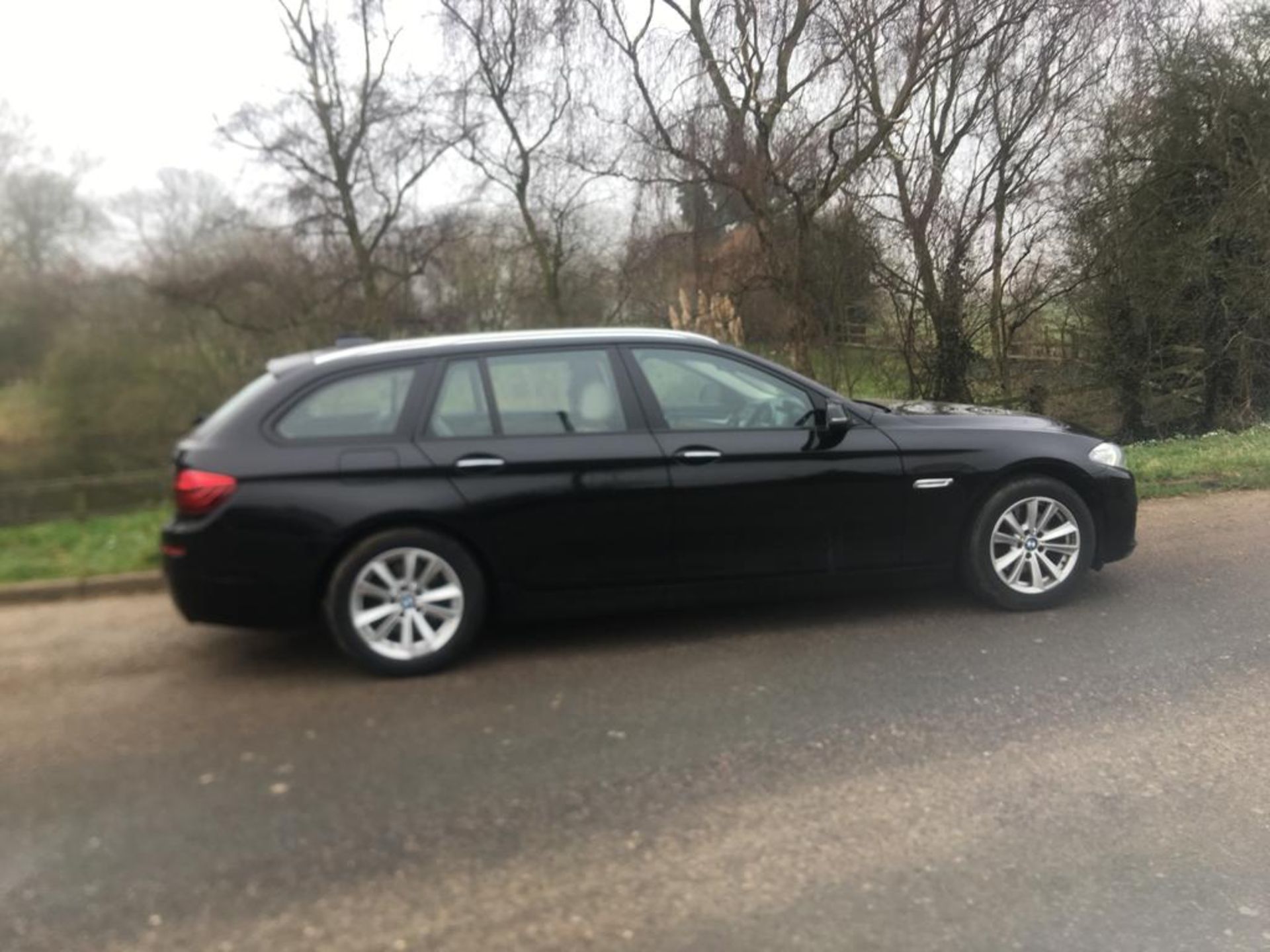 2015 BMW 520D SE DIESEL ESTATE AUTOMATIC - Image 5 of 26