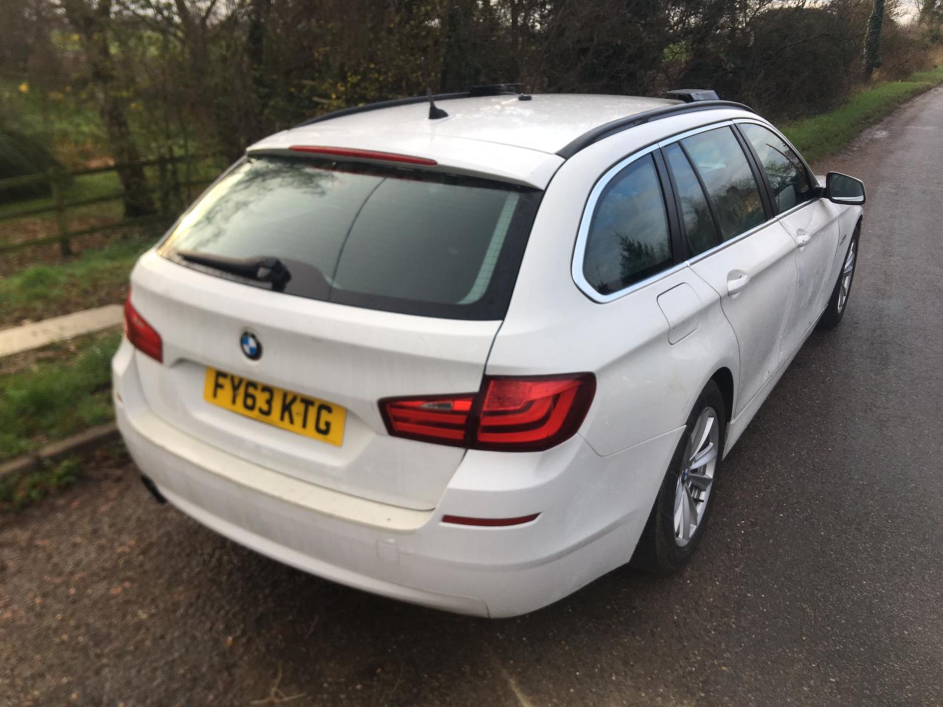 2013 BMW 530D SERIES DIESEL TOURING SE 5dr Step AUTOMATIC [Professional Media] - Image 4 of 16
