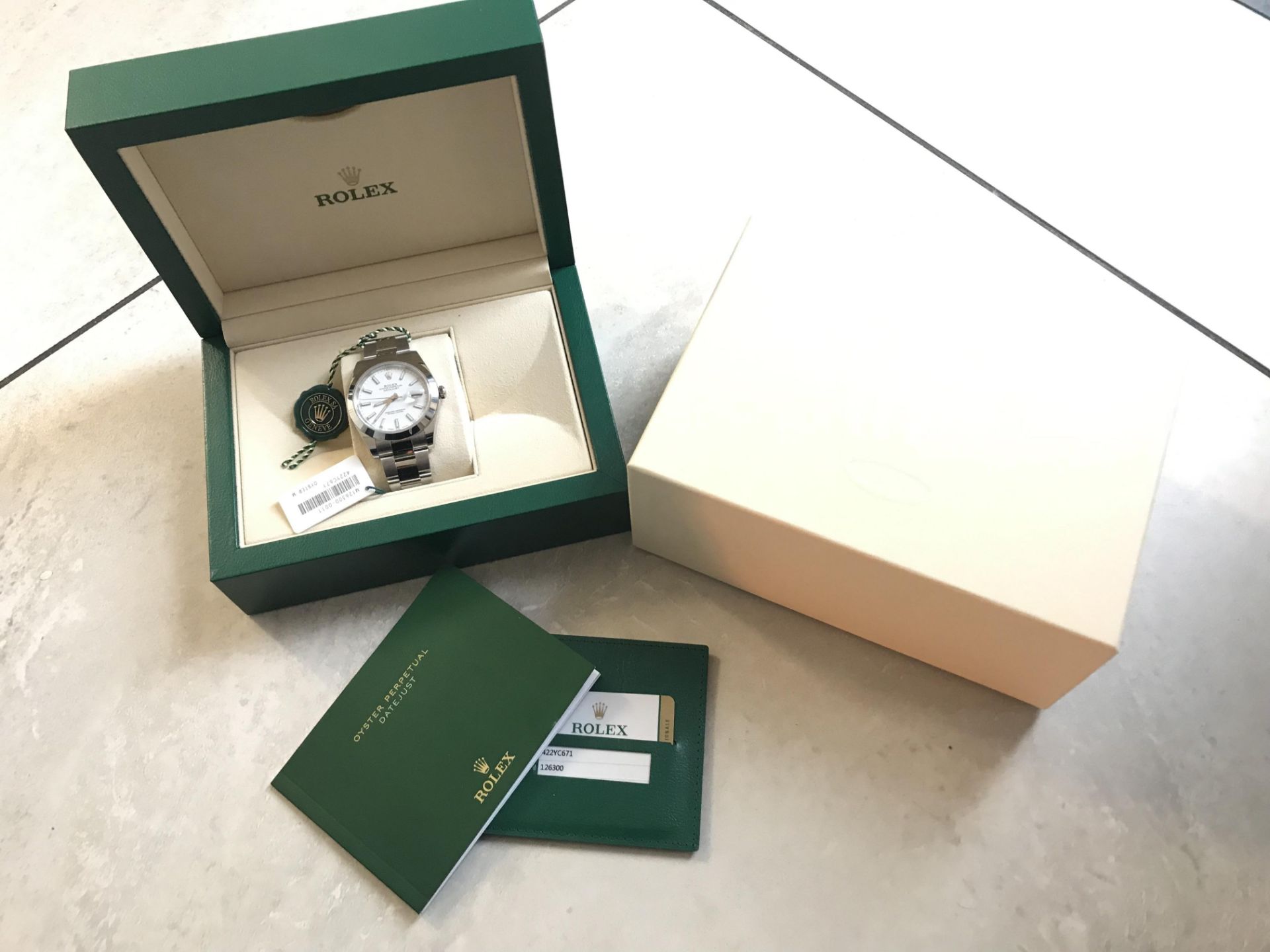 2019 ROLEX DATEJUST 41 WHITE OYSTERSTEEL 41 MM - Image 11 of 13