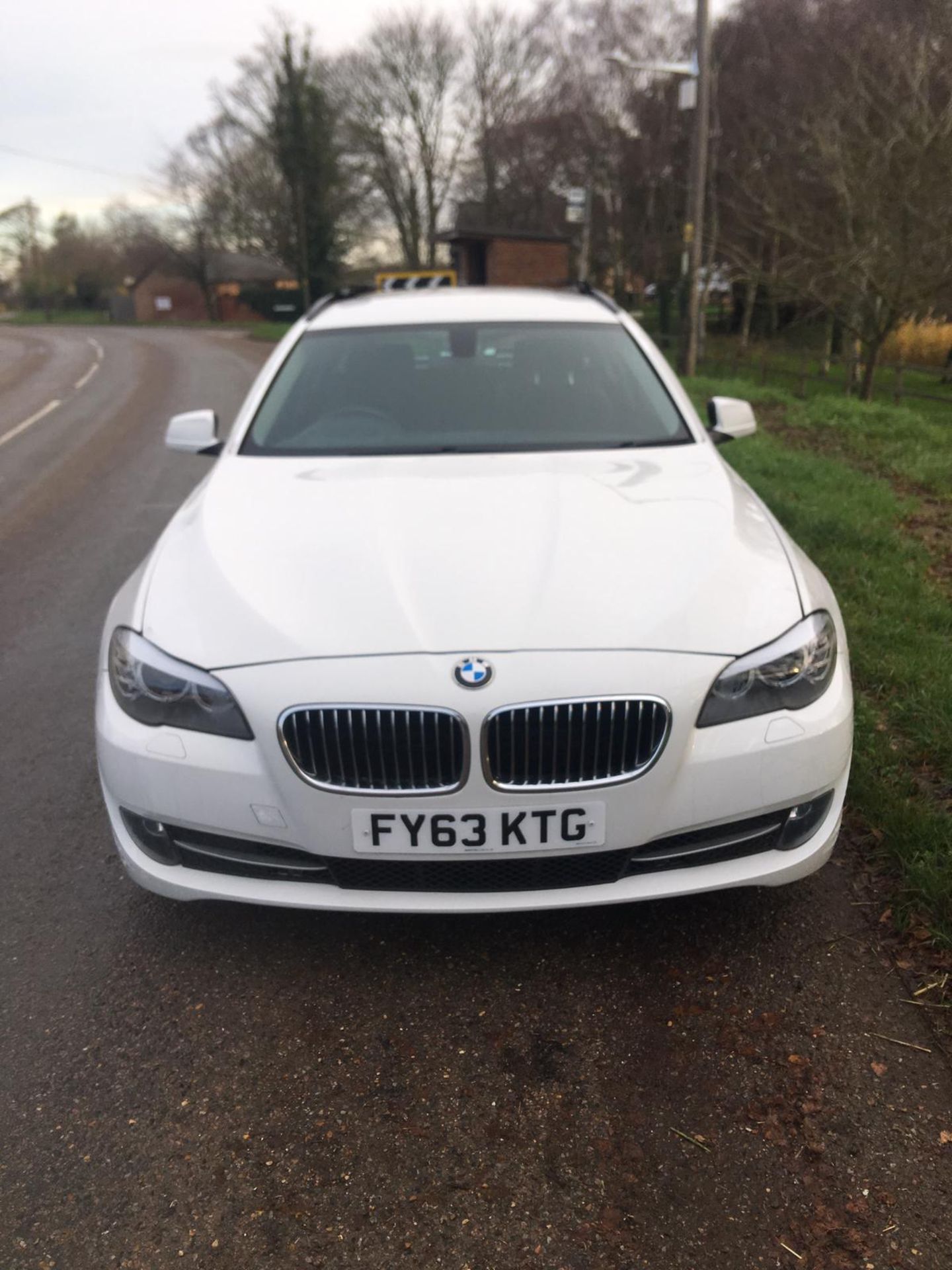 2013 BMW 530D SERIES DIESEL TOURING SE 5dr Step AUTOMATIC [Professional Media] - Image 2 of 16