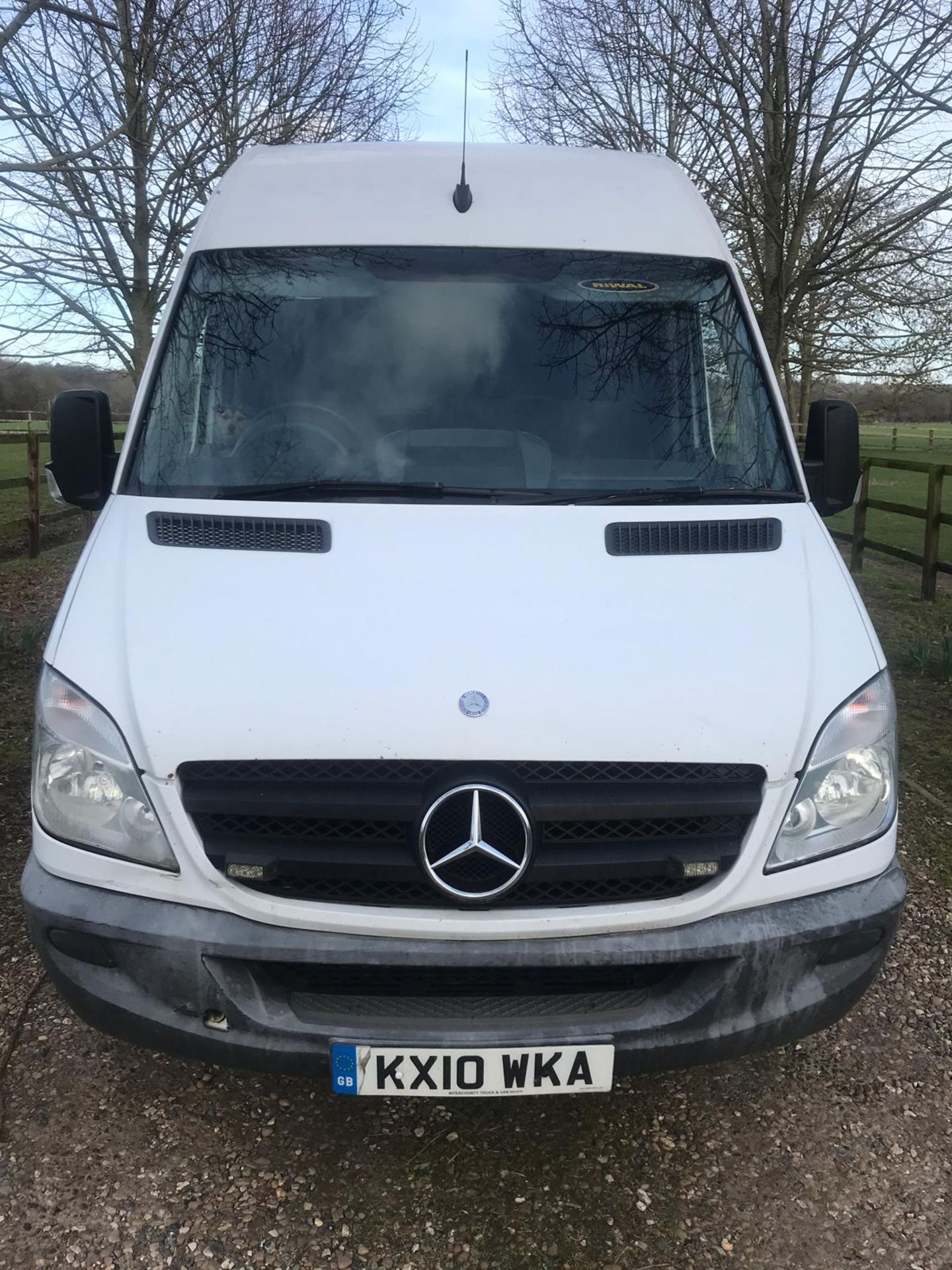 2010 MERCEDES BENZ SPRINTER MWB - Image 2 of 9