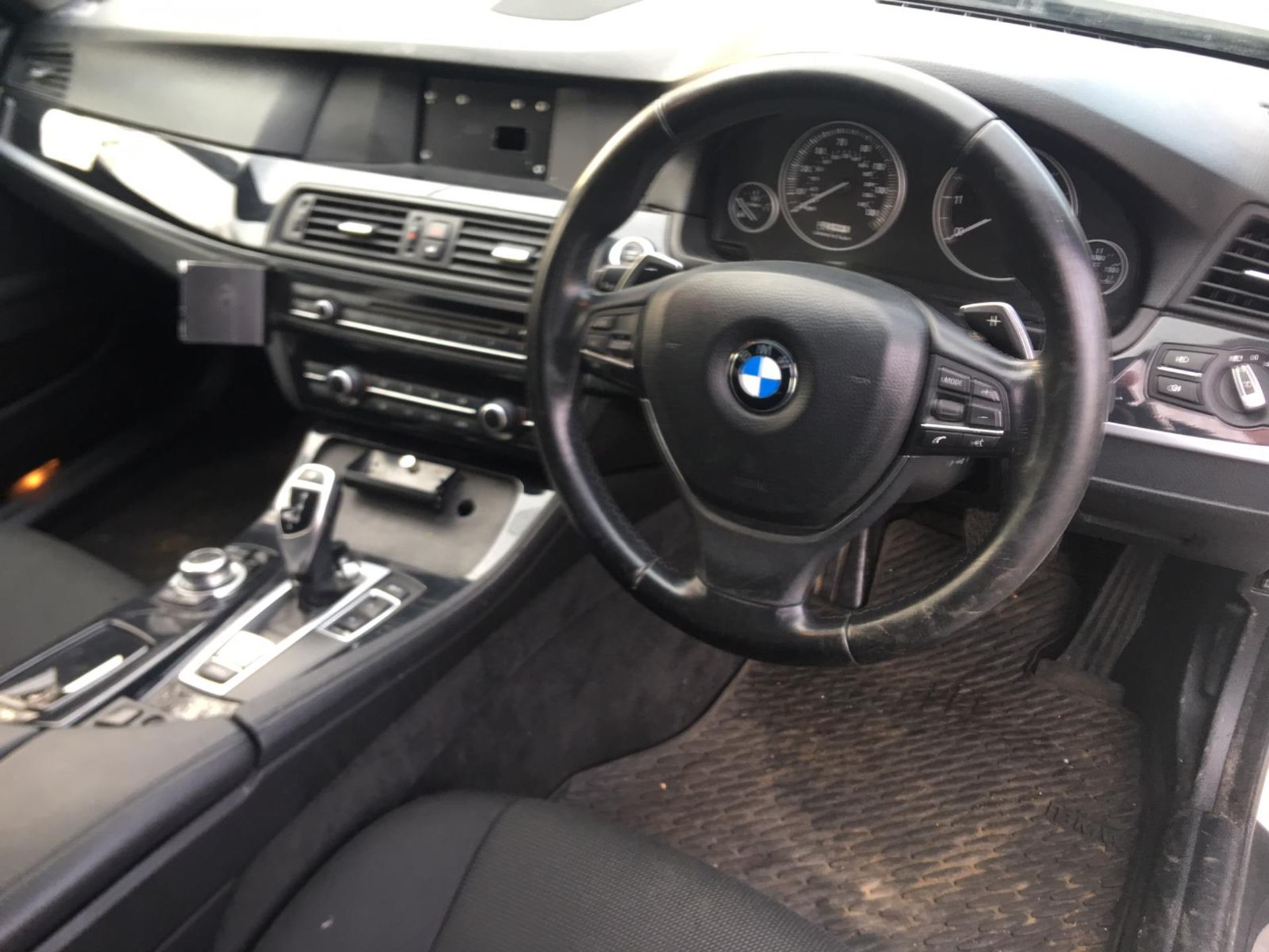 2013 BMW 530D SERIES DIESEL TOURING SE 5dr Step AUTOMATIC [Professional Media] - Image 13 of 16