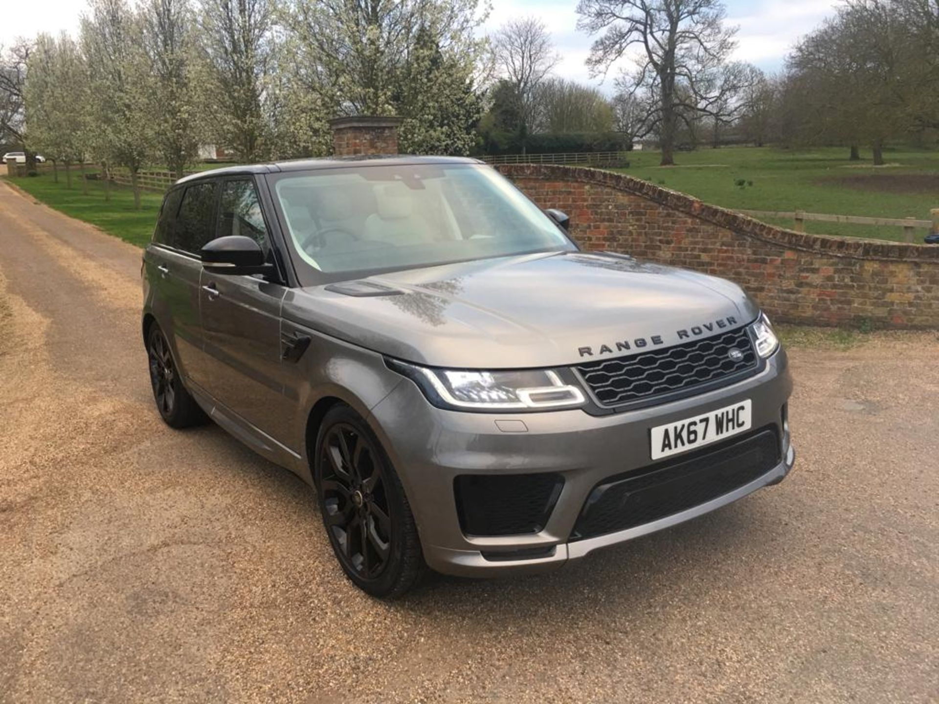 2018 RANGE ROVER SPORT 3.0 HSE DYNAMIC **ONE OWNER FROM NEW**COST £79,800 NEW LAST YEAR**