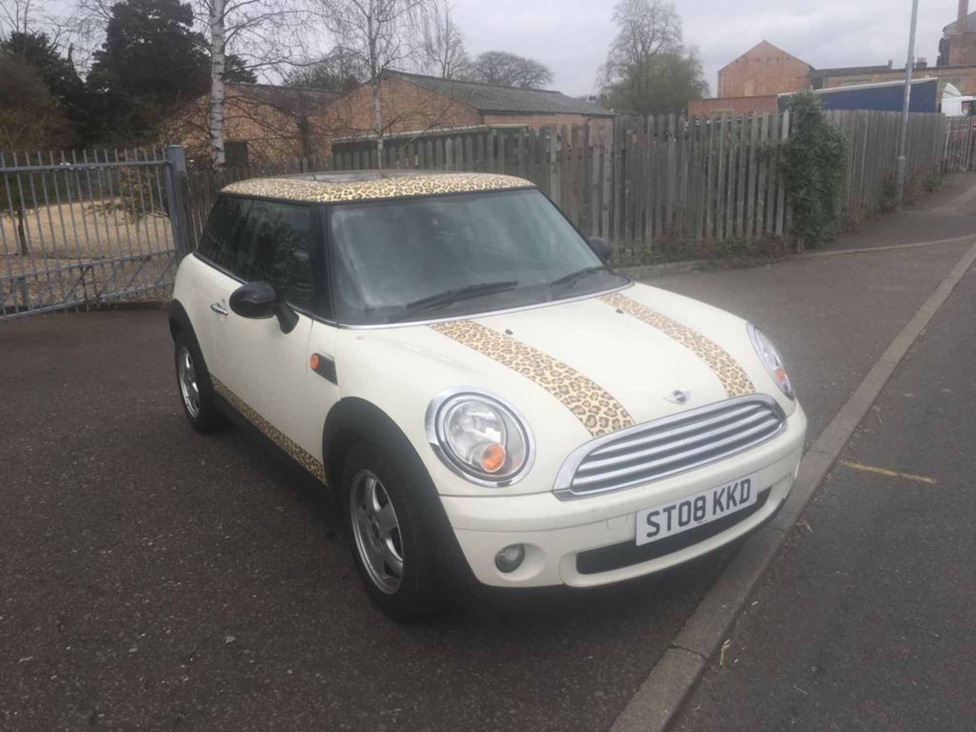 2008 MINI COOPER 1.6 PETROL **STARTS AND DRIVES**