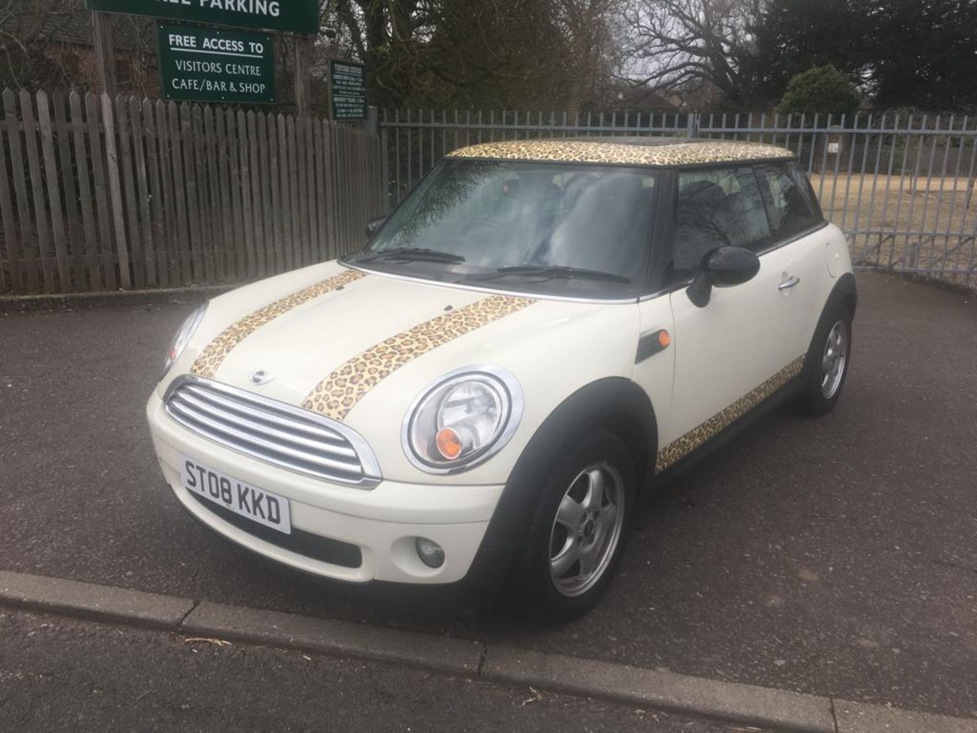 2008 MINI COOPER 1.6 PETROL **STARTS AND DRIVES** - Image 3 of 16