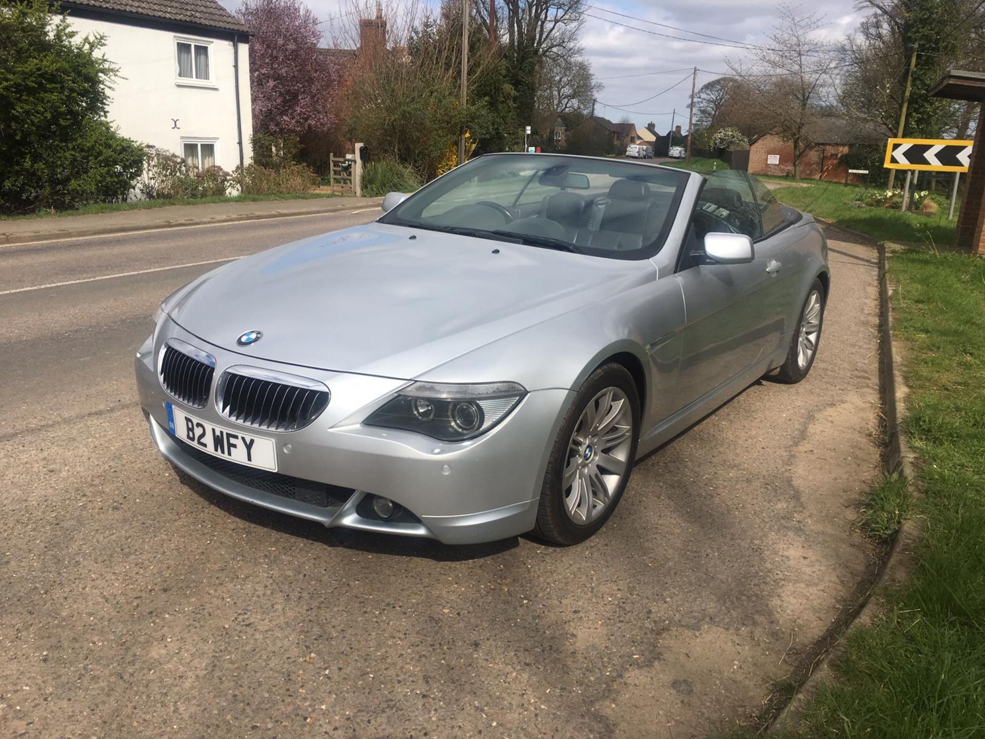 BMW 645CI CONVERTABLE MANUAL - Image 2 of 13