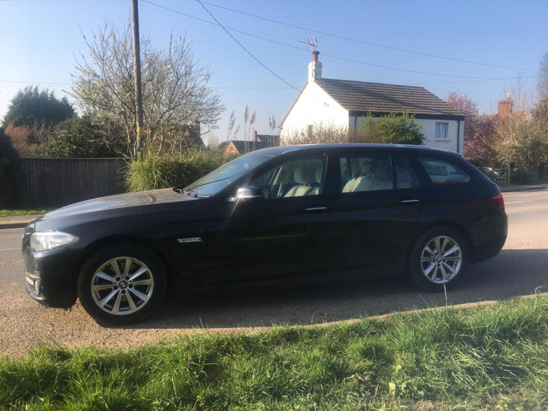 2015 BMW 520D SE DIESEL ESTATE AUTOMATIC - Image 8 of 23