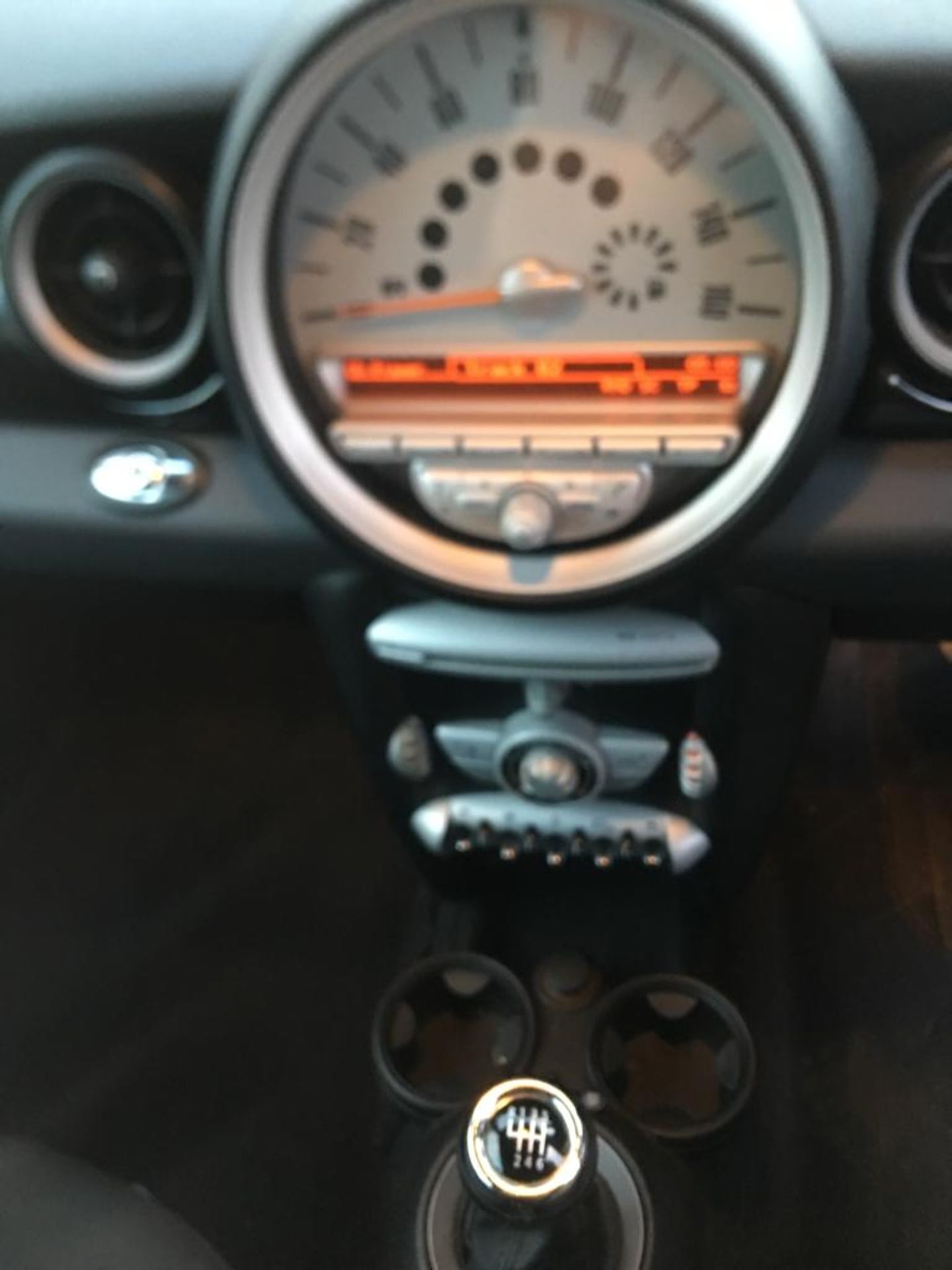 2009 MINI COOPER 1.6 PETROL CONVERTIBLE - Image 17 of 24