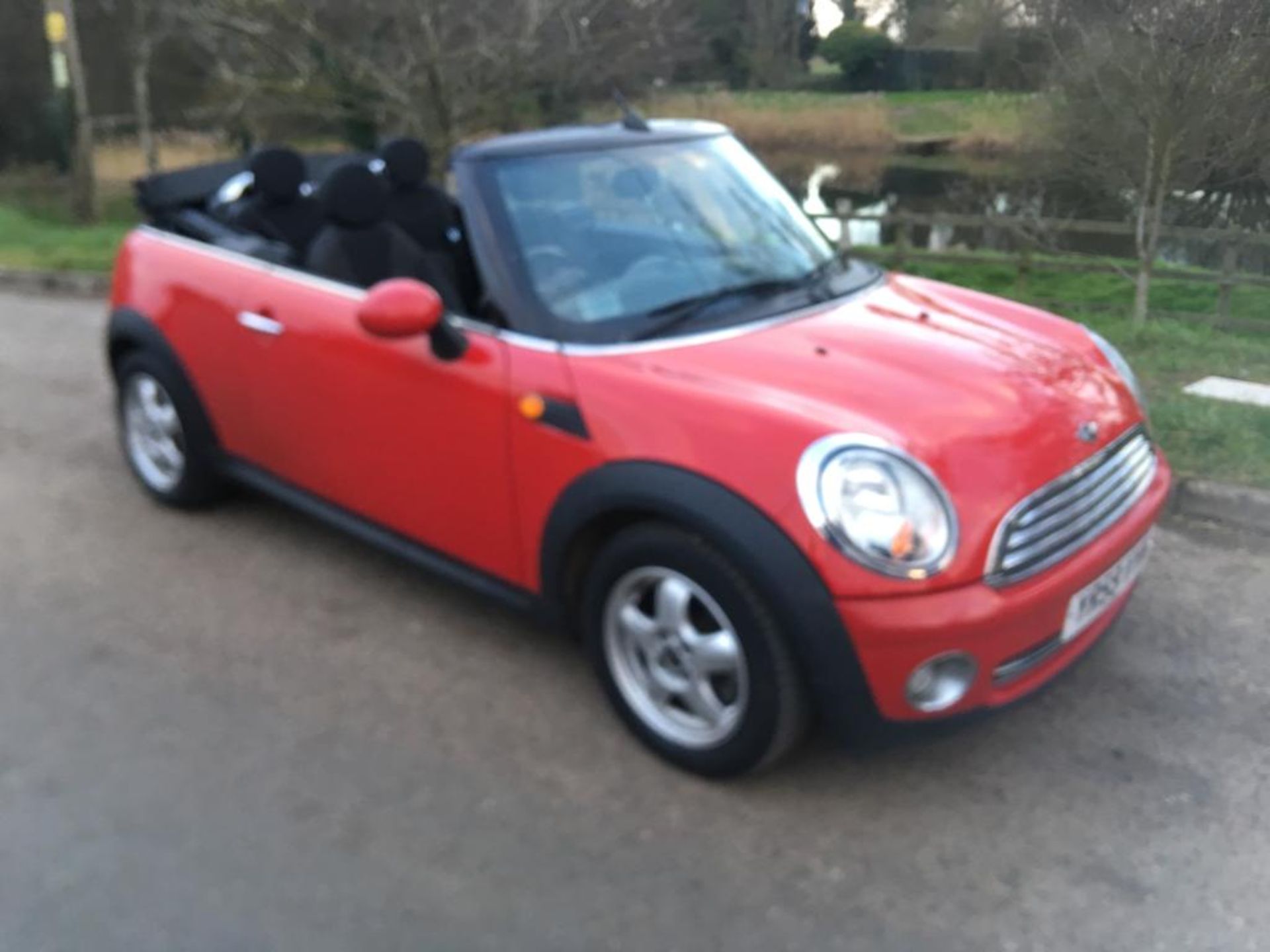 2009 MINI COOPER 1.6 PETROL CONVERTIBLE - Image 3 of 24