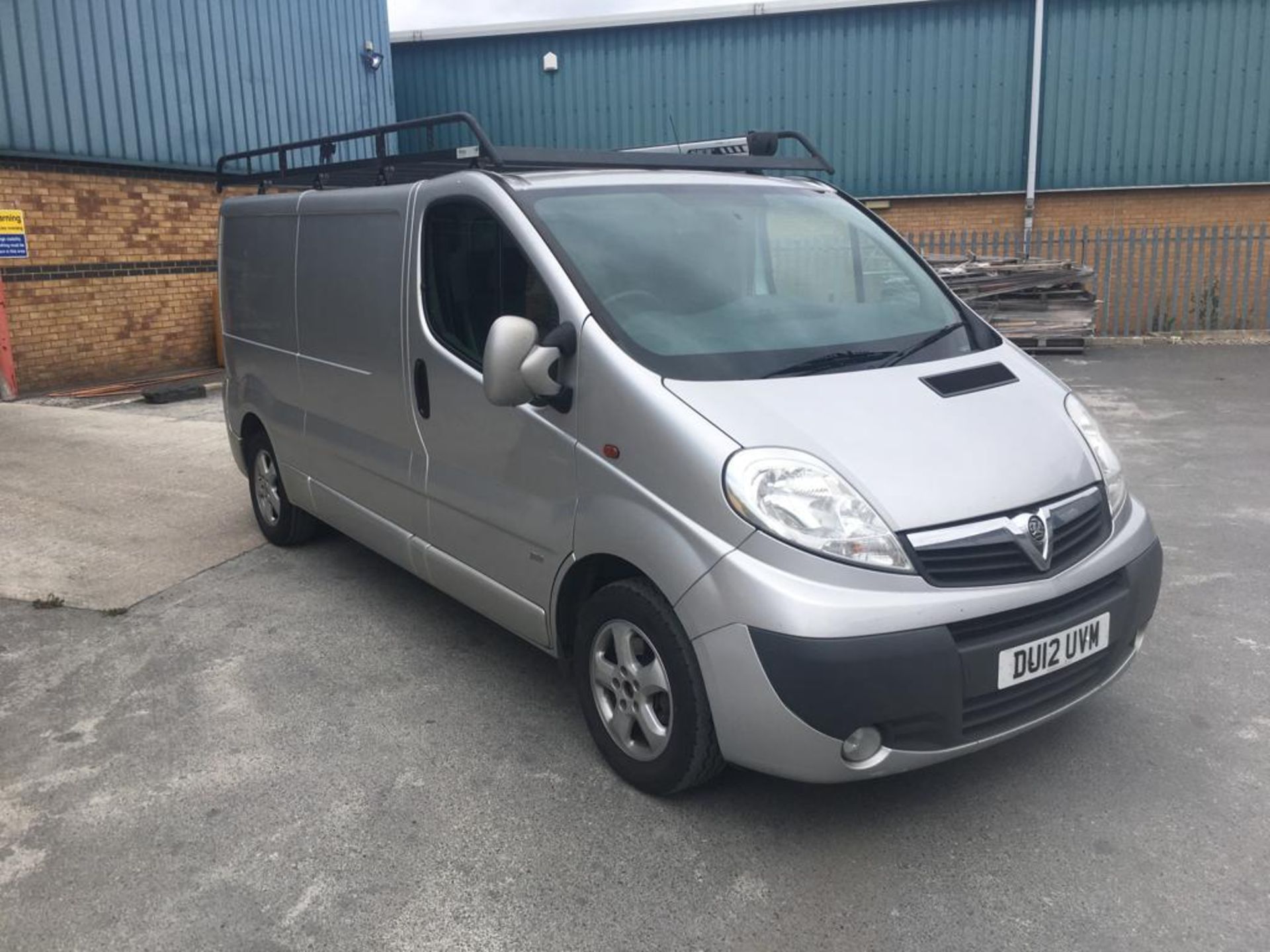 2012 VAUXHALL VIVARO DIESEL VAN