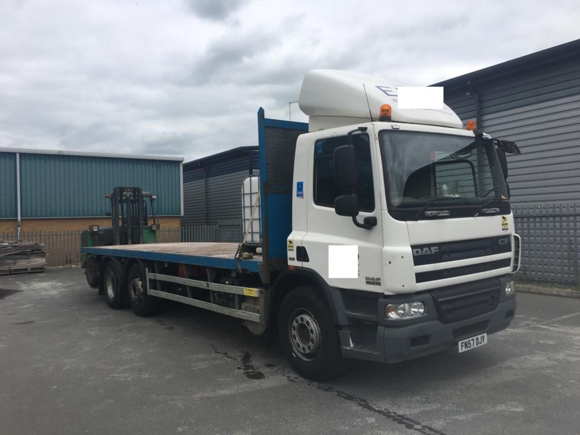 2007 DAF TRUCKS CF 9200CC **26000 KG GROSS** WITH FOLKLIFT INCLUDED