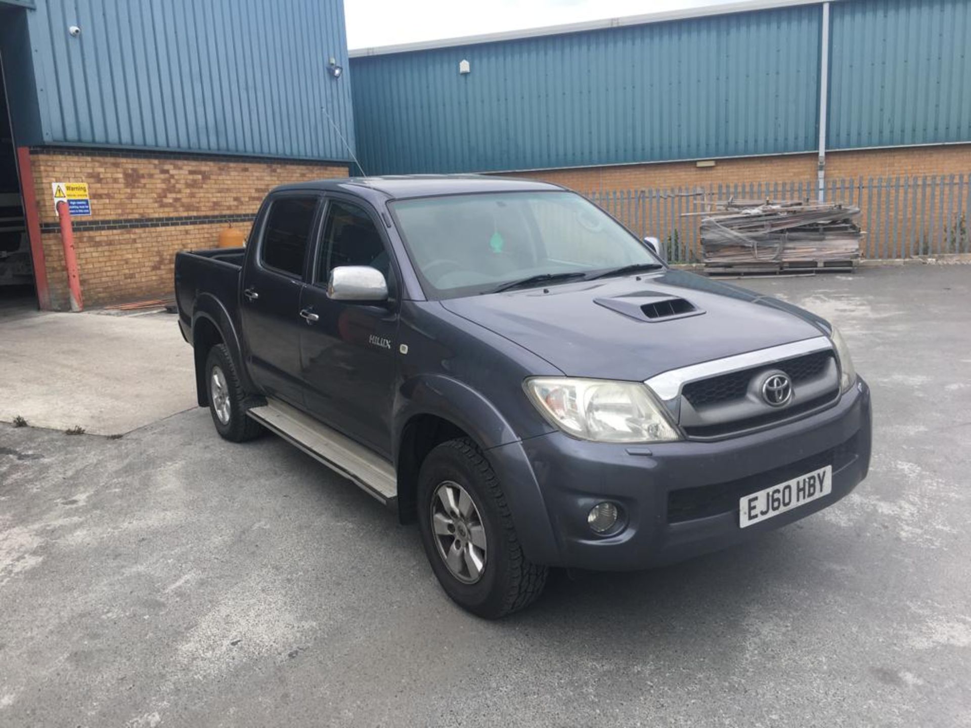 2010 TOYOTA HILUX DIESEL DOUBLE CAB PICKUP