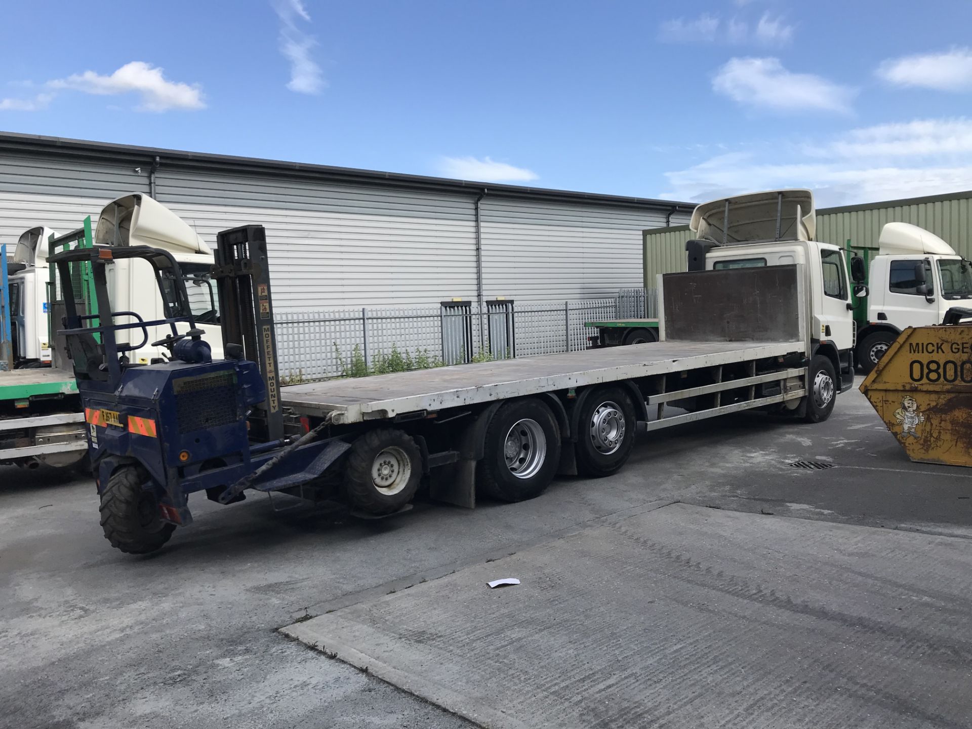 2007 DAF TRUCKS CF HGV 9200CC **26000 KG GROSS** WITH FORKLIFT INCLUDED - Image 8 of 16