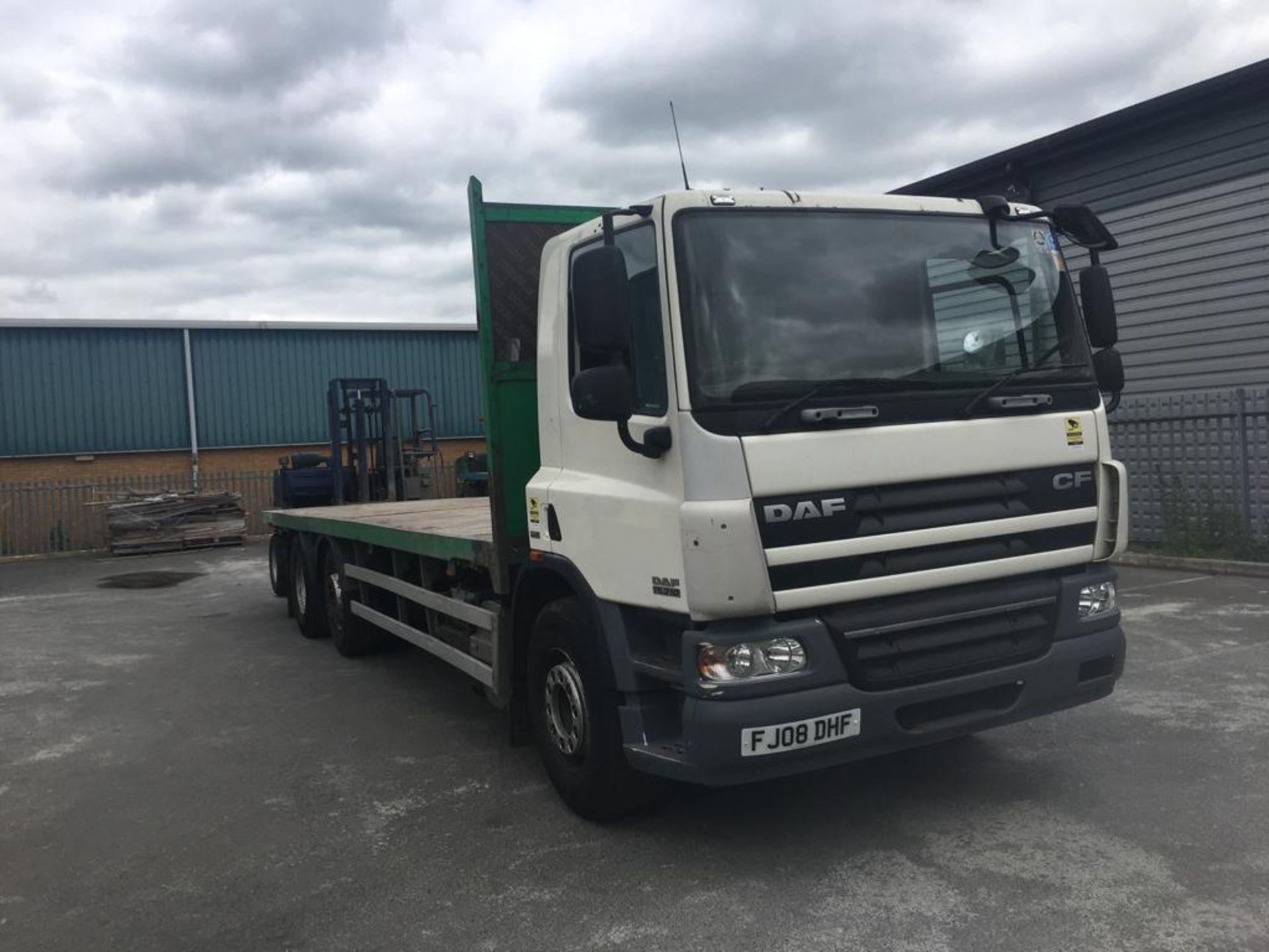 2008 DAF TRUCKS CF 9200CC **26000 KG GROSS** WITH FOLKLIFT INCLUDED