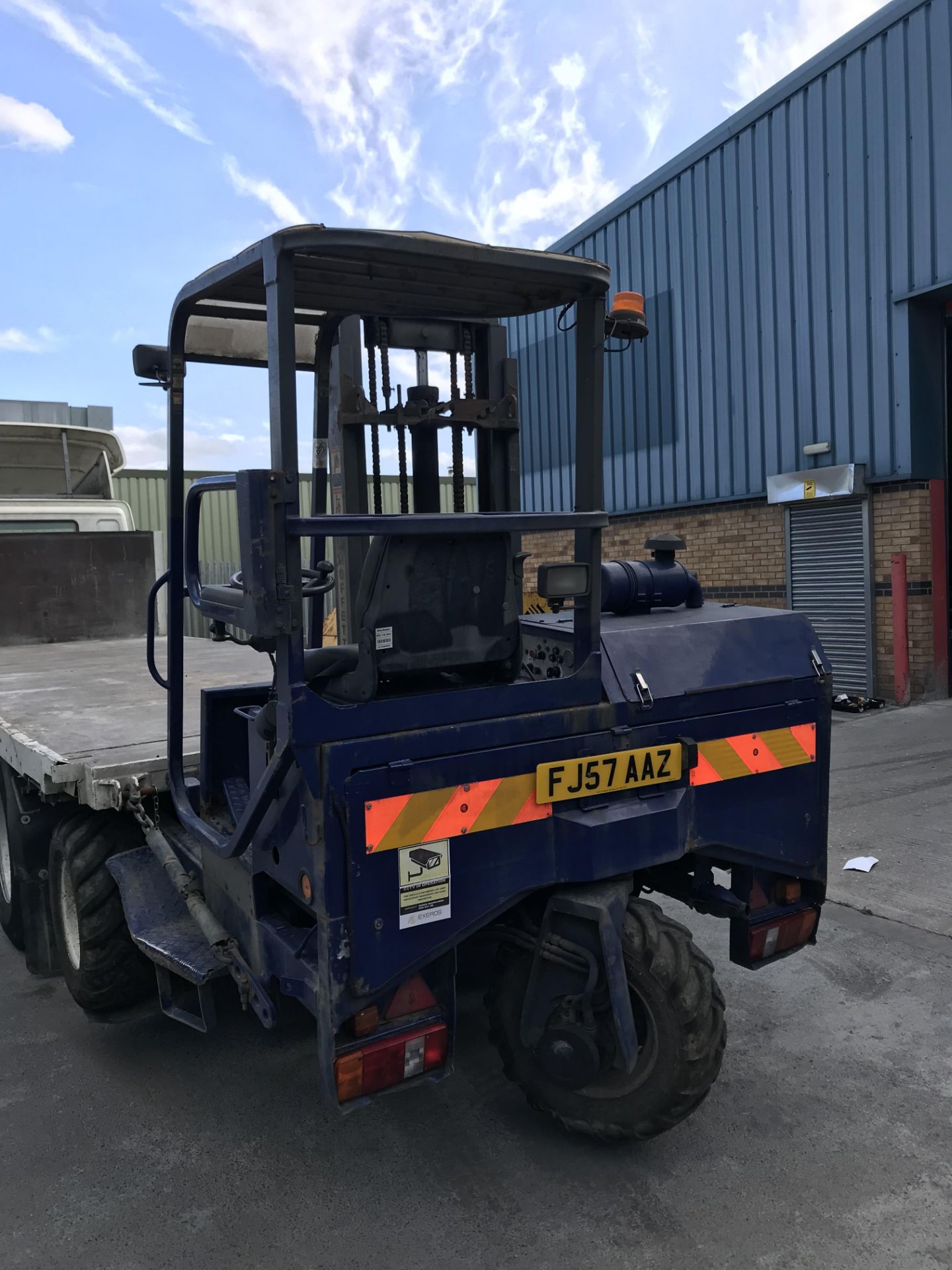 2007 DAF TRUCKS CF HGV 9200CC **26000 KG GROSS** WITH FORKLIFT INCLUDED - Image 12 of 16