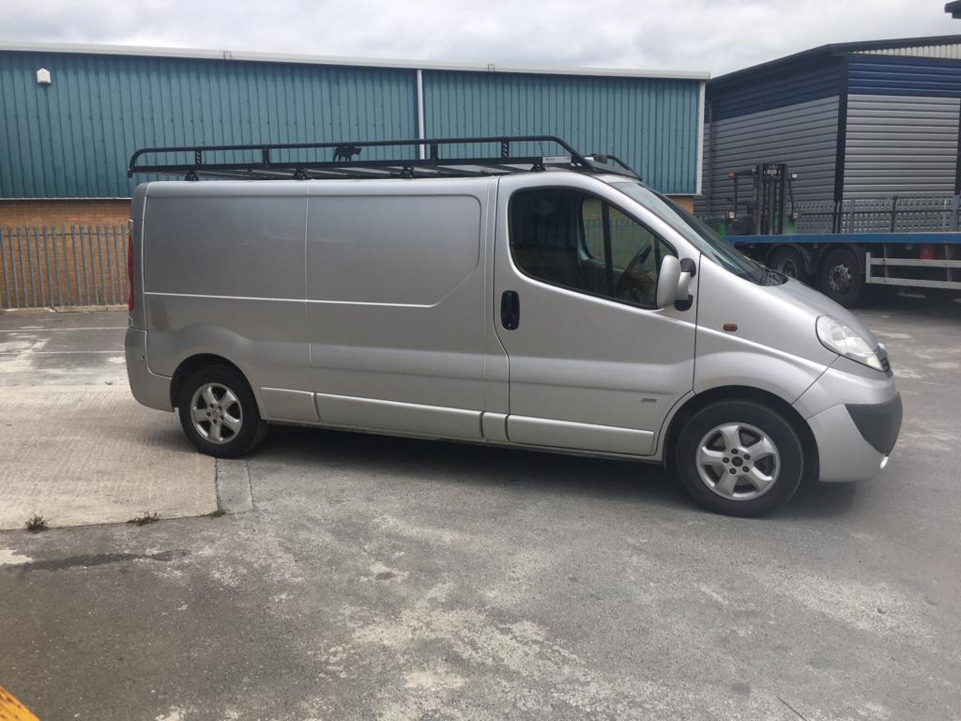 2012 VAUXHALL VIVARO DIESEL VAN - Image 8 of 14