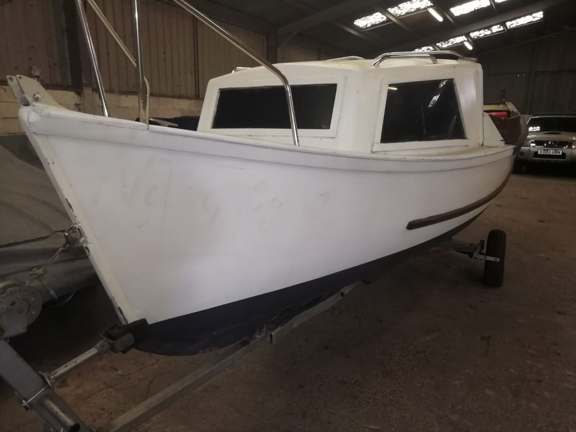 16 FT RIVER CRUISER FISHING BOAT WITH 8 HP YAMAHA OUTBOARD