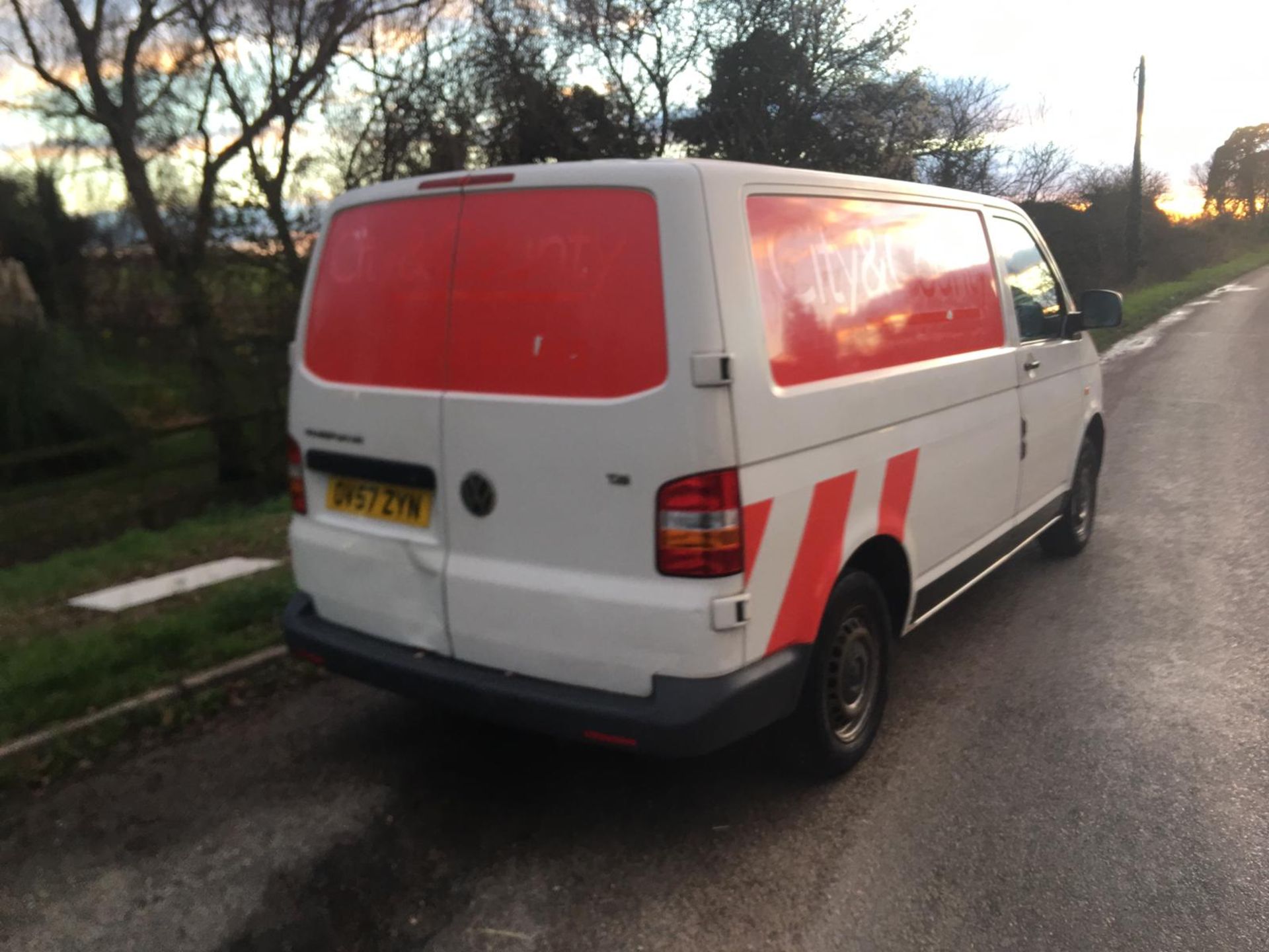 2007 VOLKSWAGEN TRANSPORTER T28 TDI VAN - Image 6 of 14