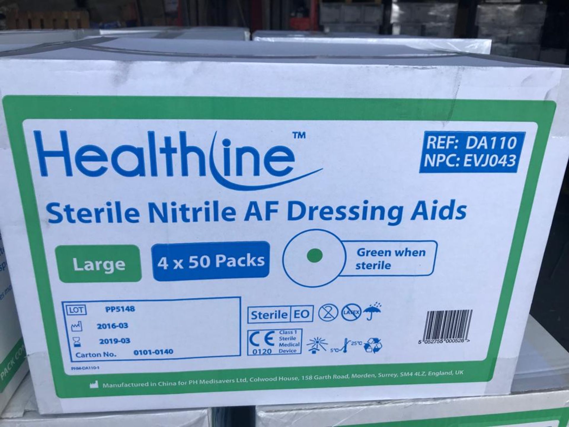 STERILE NITRILE AF DRESSING AIDS MEDIUM 24 CASES ON PALLET - Image 2 of 2