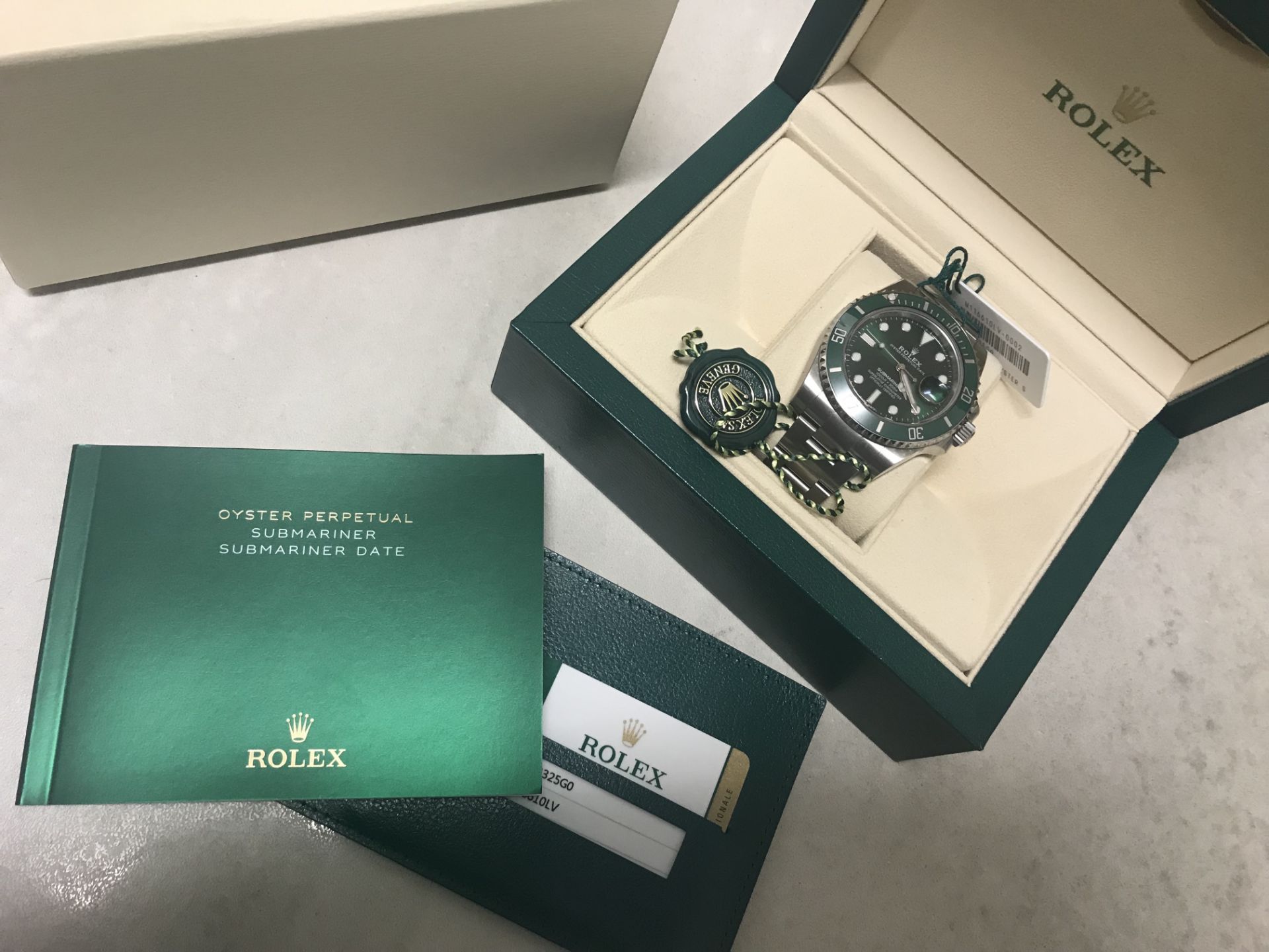 ROLEX SUBMARINER DATE WATCH OYSTERSTEEL 40MM **HULK** - Bild 6 aus 11