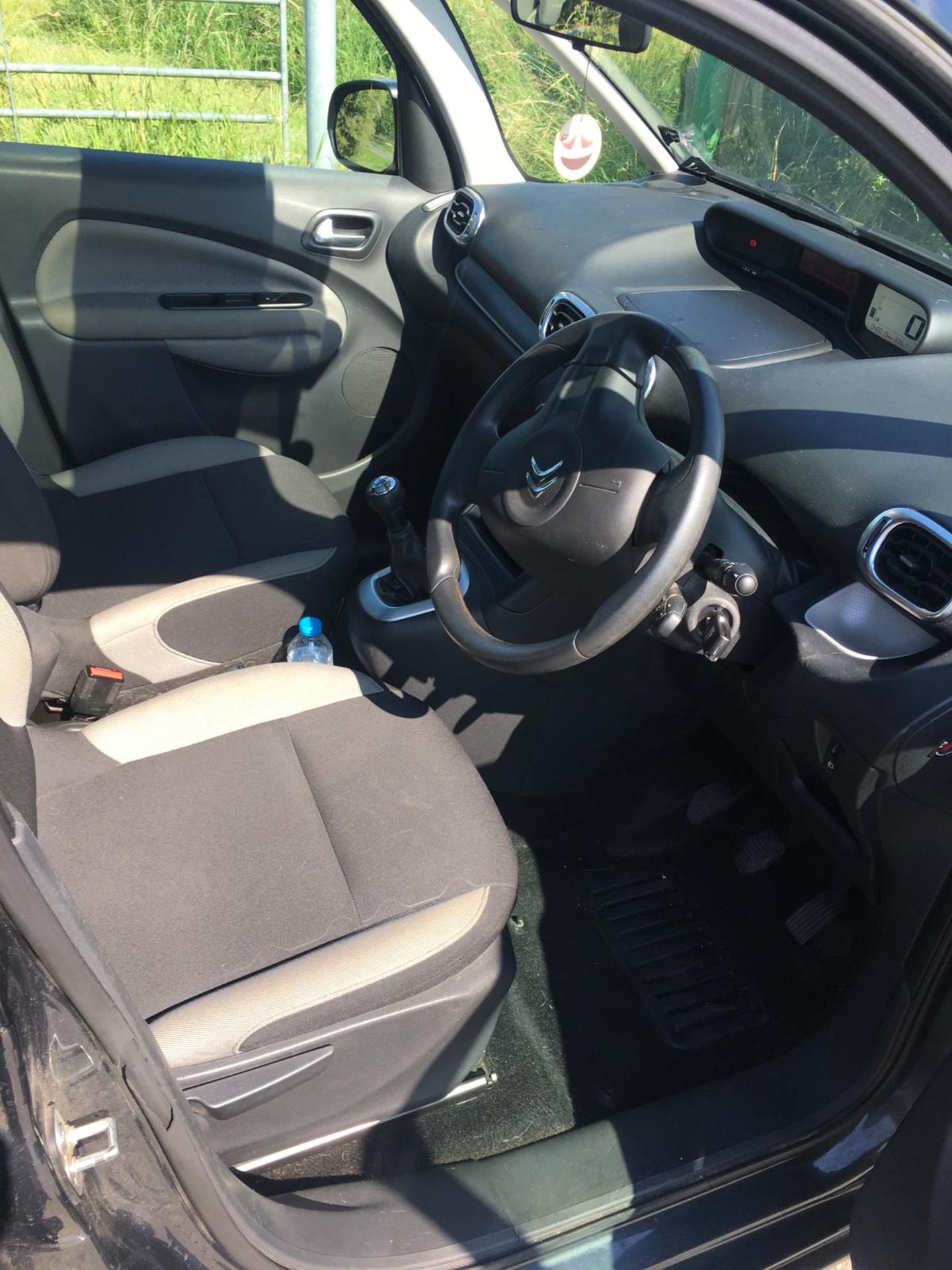 2013 CITROEN C3 PICASSO **ONE OWNER FROM NEW** - Image 8 of 12