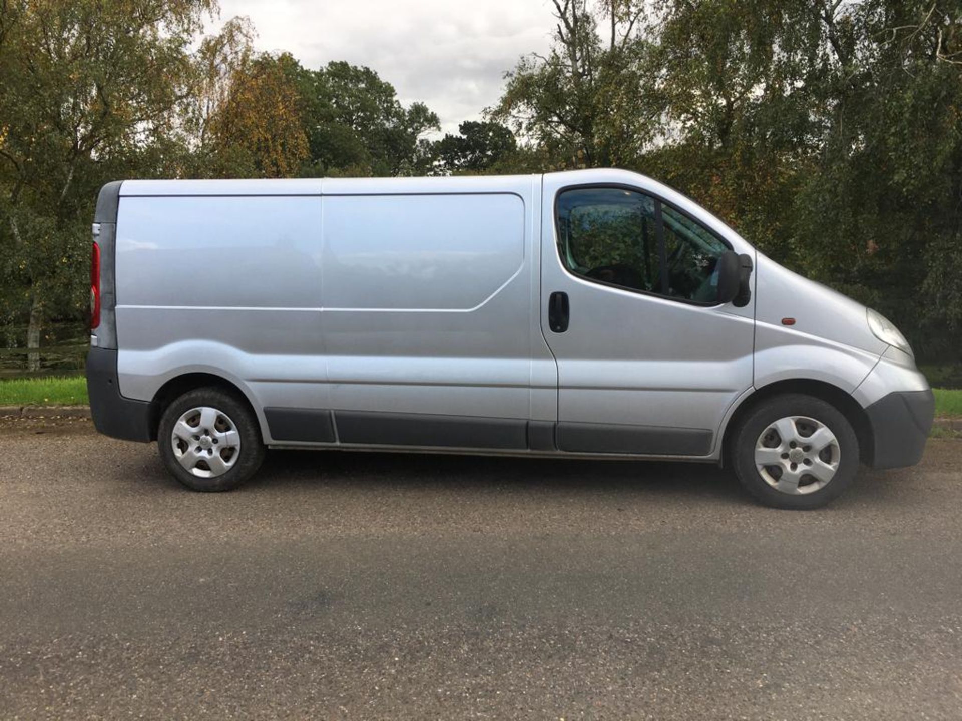 2010 VAUXHALL VIVARO 2900 CDTI LWB VAN **1 FORMER KEEPER FROM NEW** - Image 3 of 22