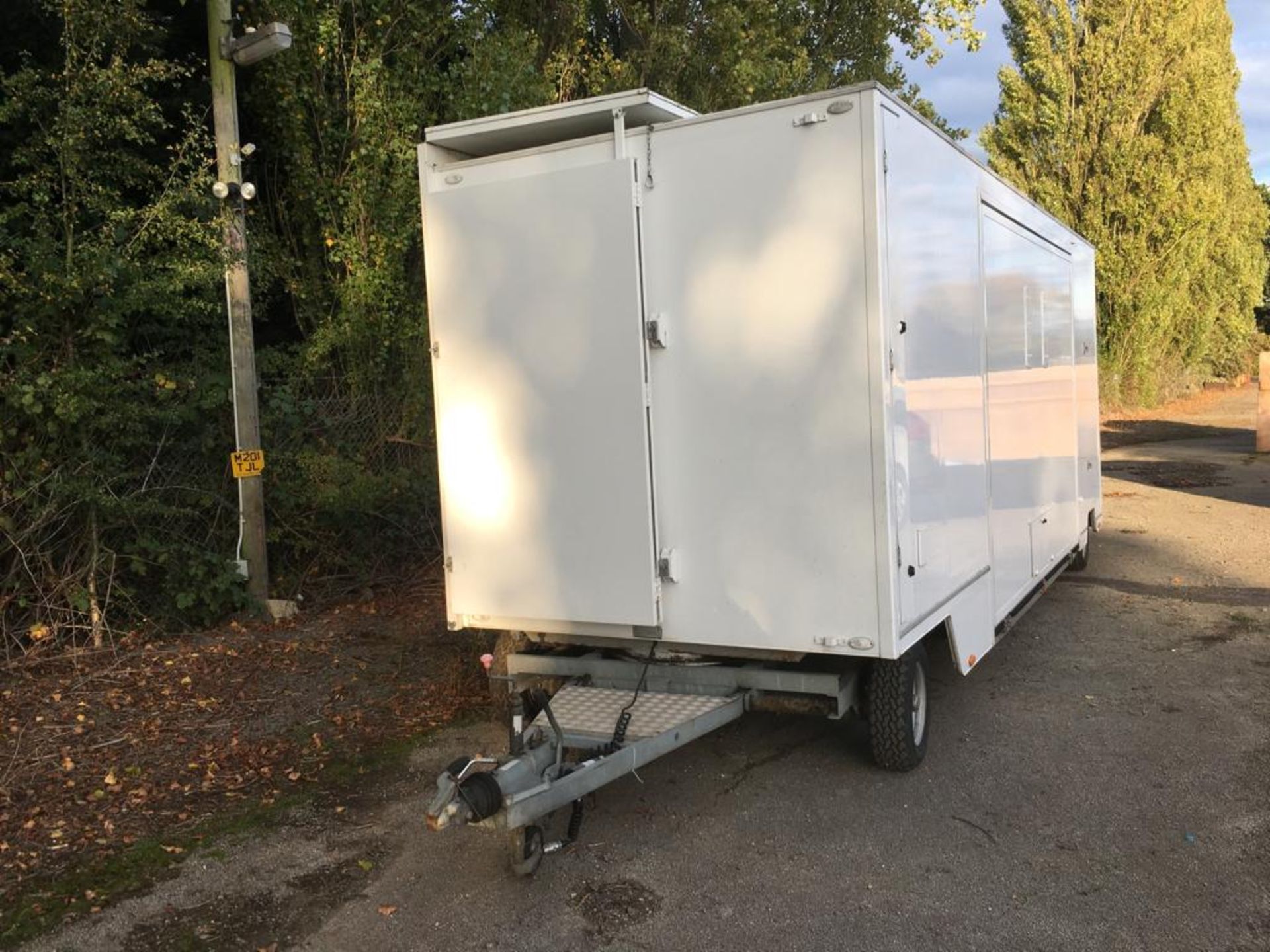 EXHIBITION UNIT WITH TRAILER **EXTENDABLE** - Image 17 of 51