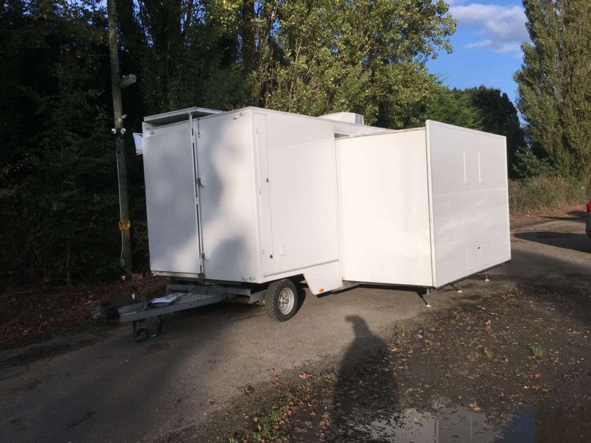 EXHIBITION UNIT WITH TRAILER **EXTENDABLE** - Image 8 of 51