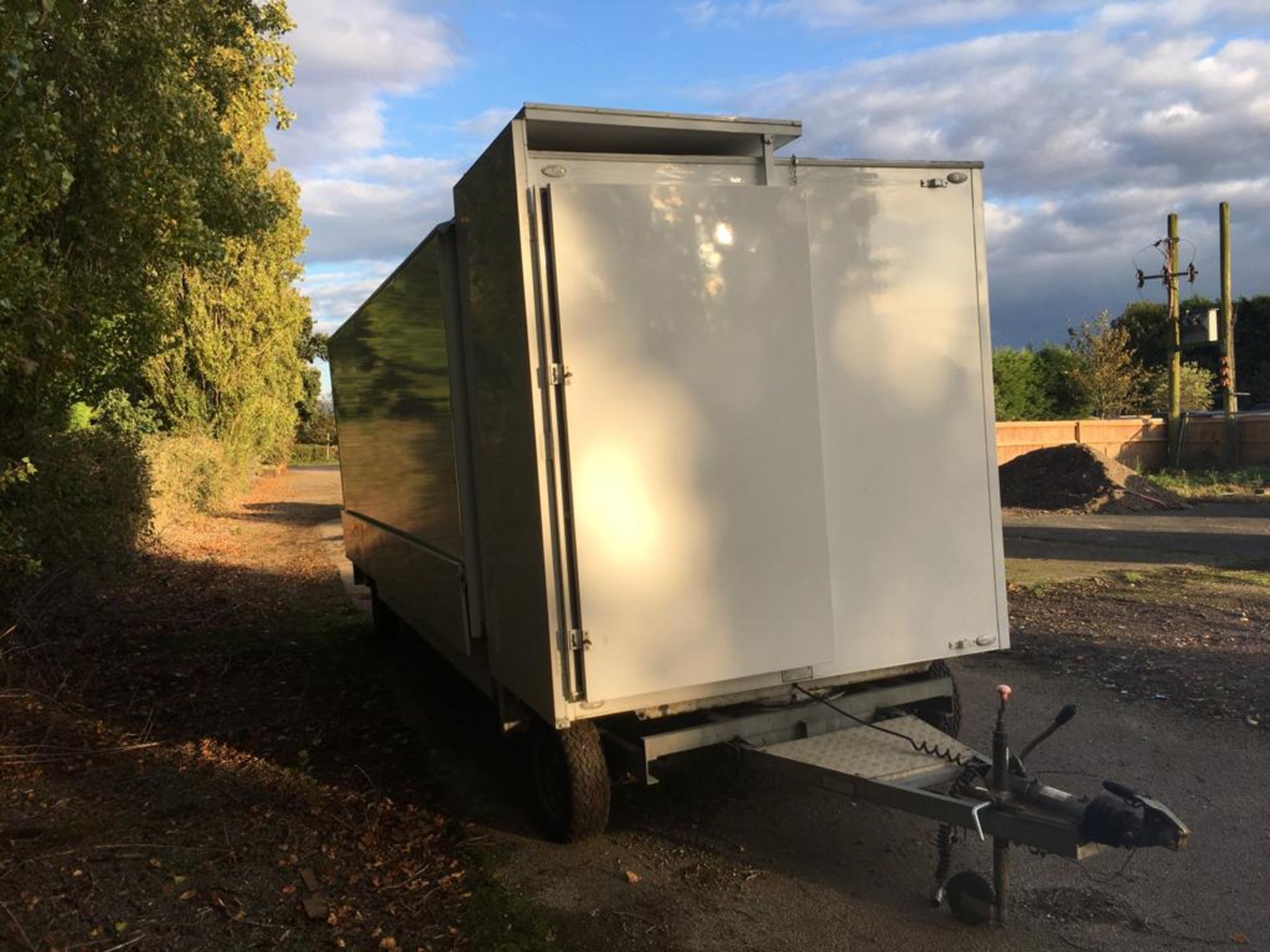 EXHIBITION UNIT WITH TRAILER **EXTENDABLE** - Image 19 of 51