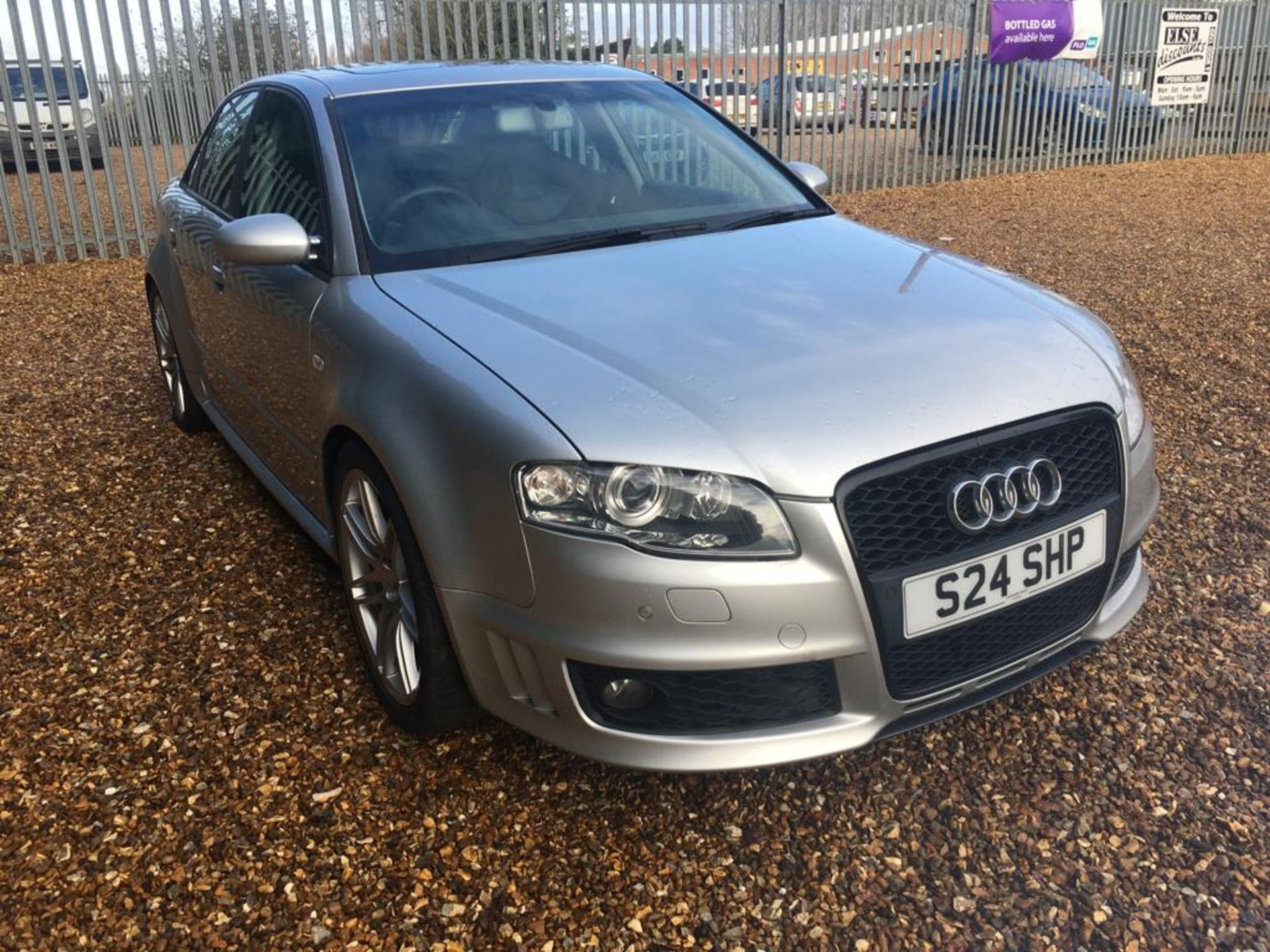 2007 AUDI RS4 4.2 V8 SALOON **ONE OWNER FROM NEW** - Image 2 of 34