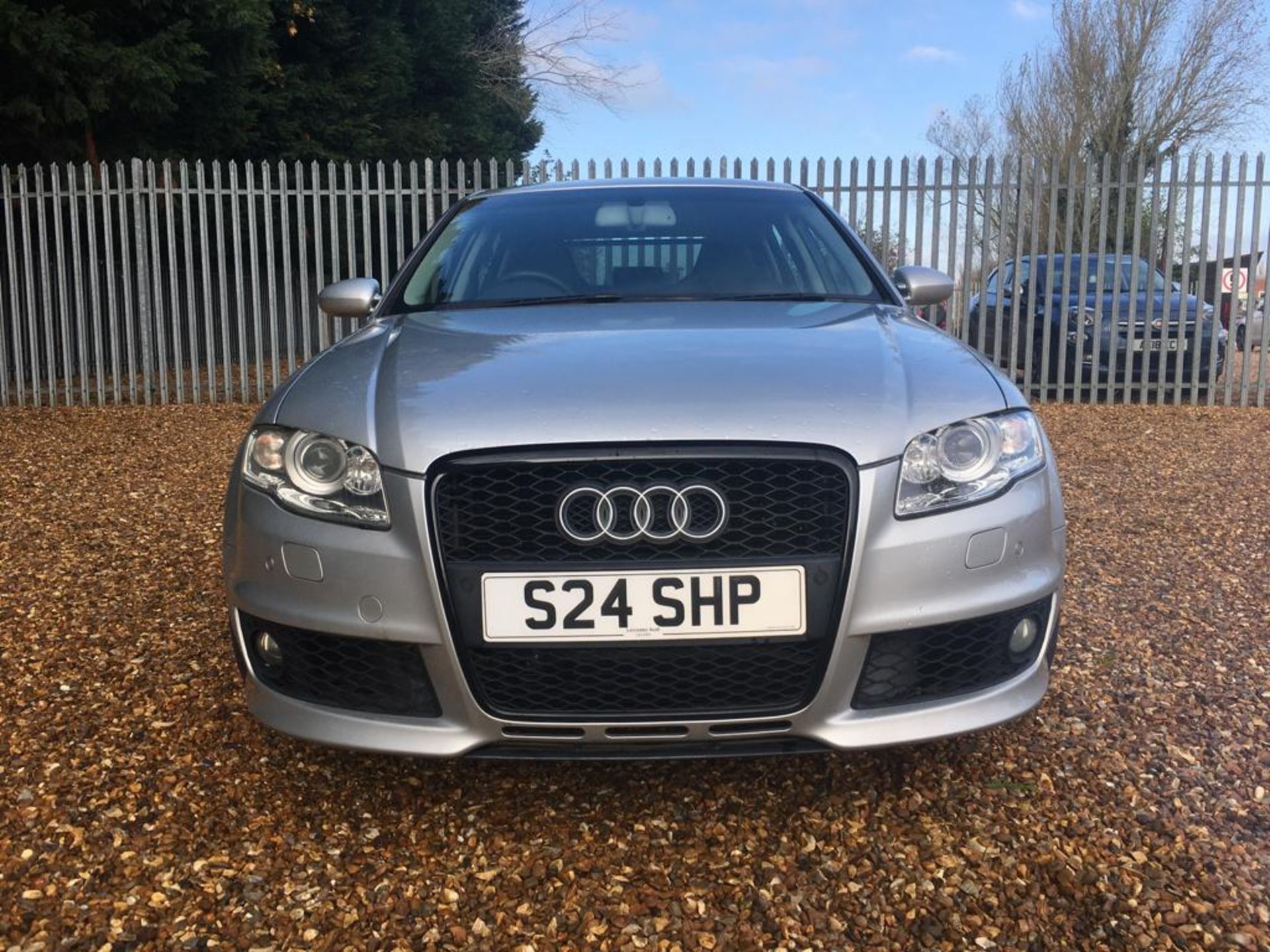 2007 AUDI RS4 4.2 V8 SALOON **ONE OWNER FROM NEW** - Image 4 of 34