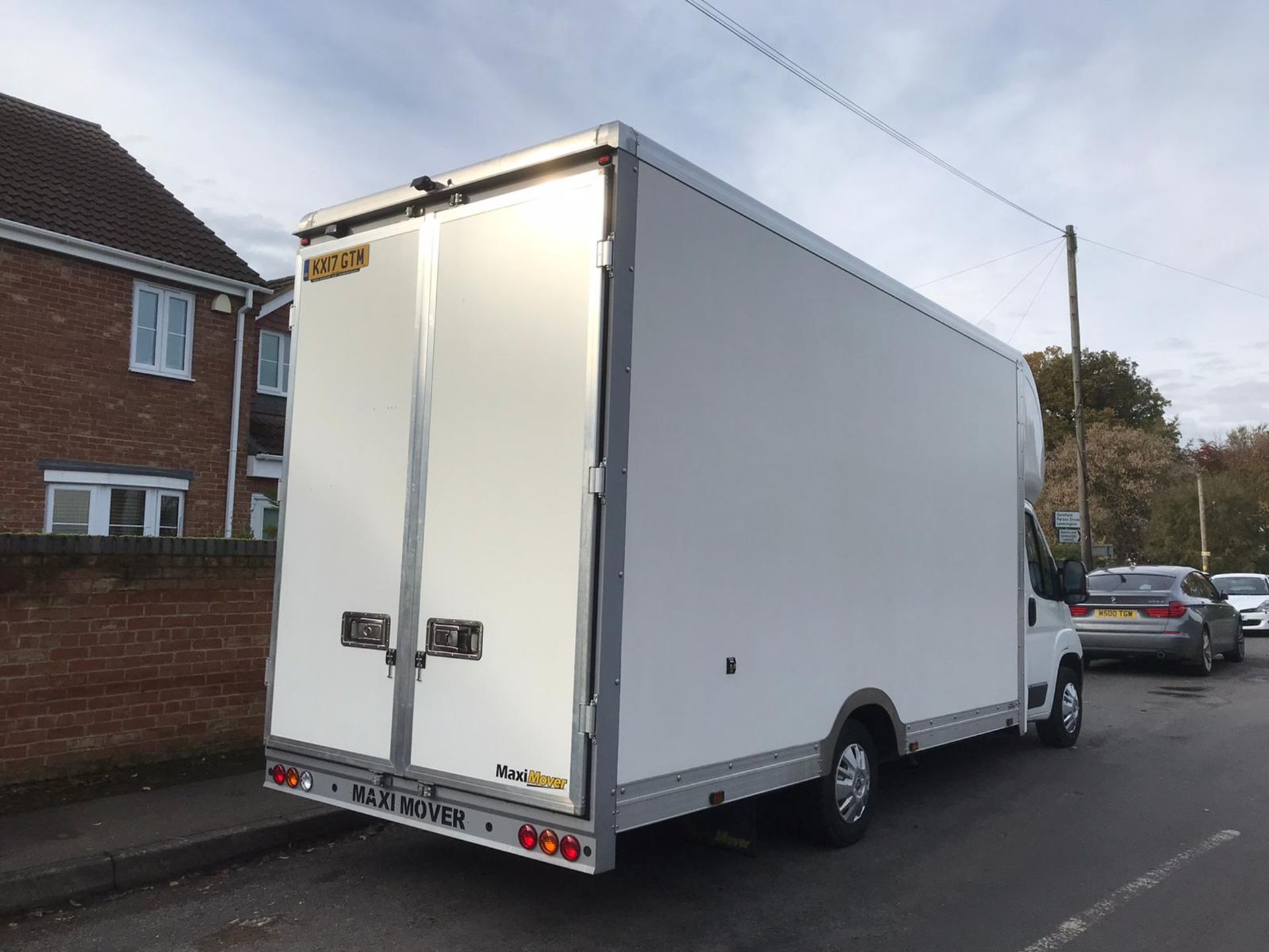 2017 PEUGEOT LOW LOADER VAN 2.0 DIESEL **6 SPEED MANUAL** - Image 3 of 15